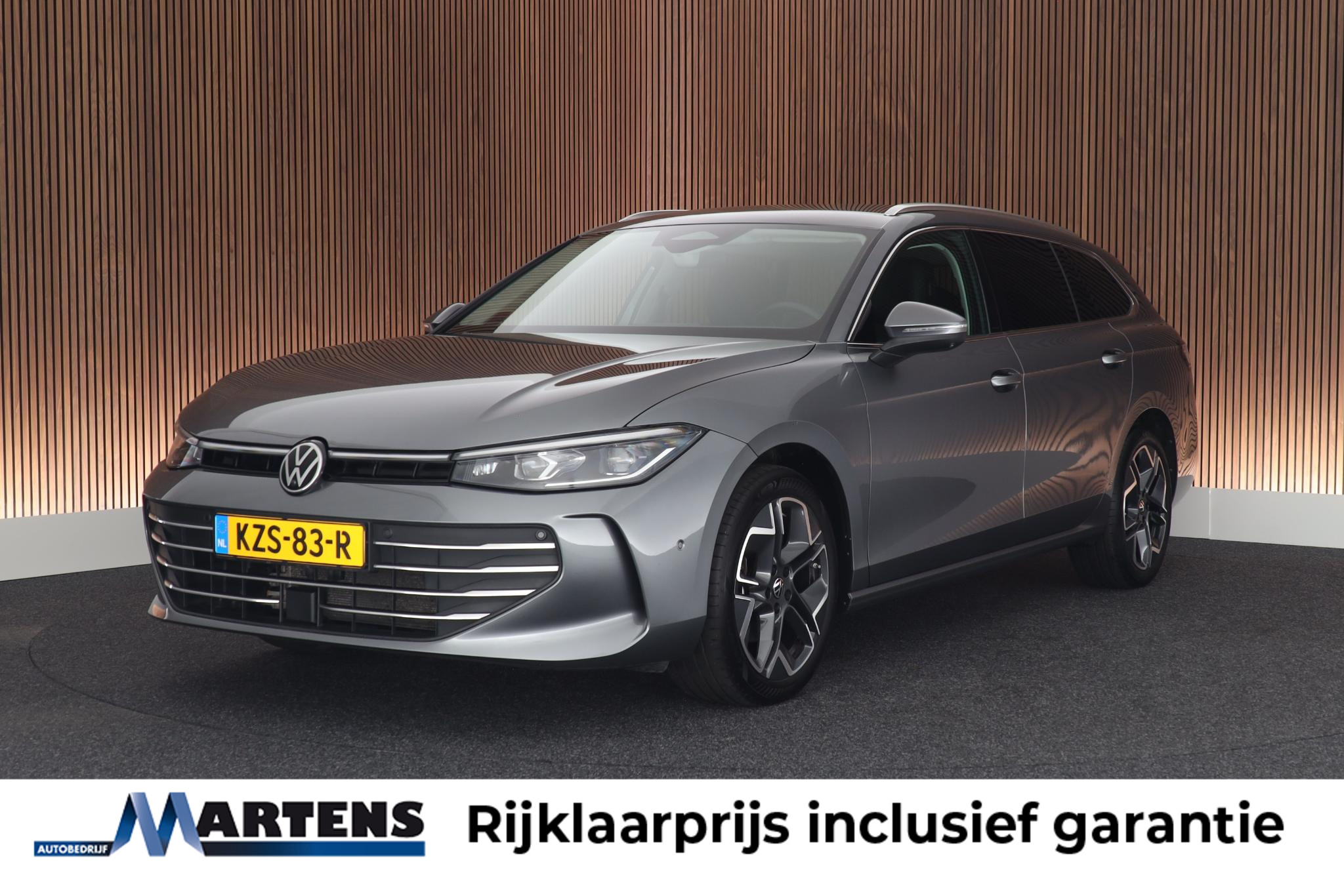 Volkswagen Passat Variant 1.5 eTSI 150pk DSG Elegance Business 2024 - voorkant