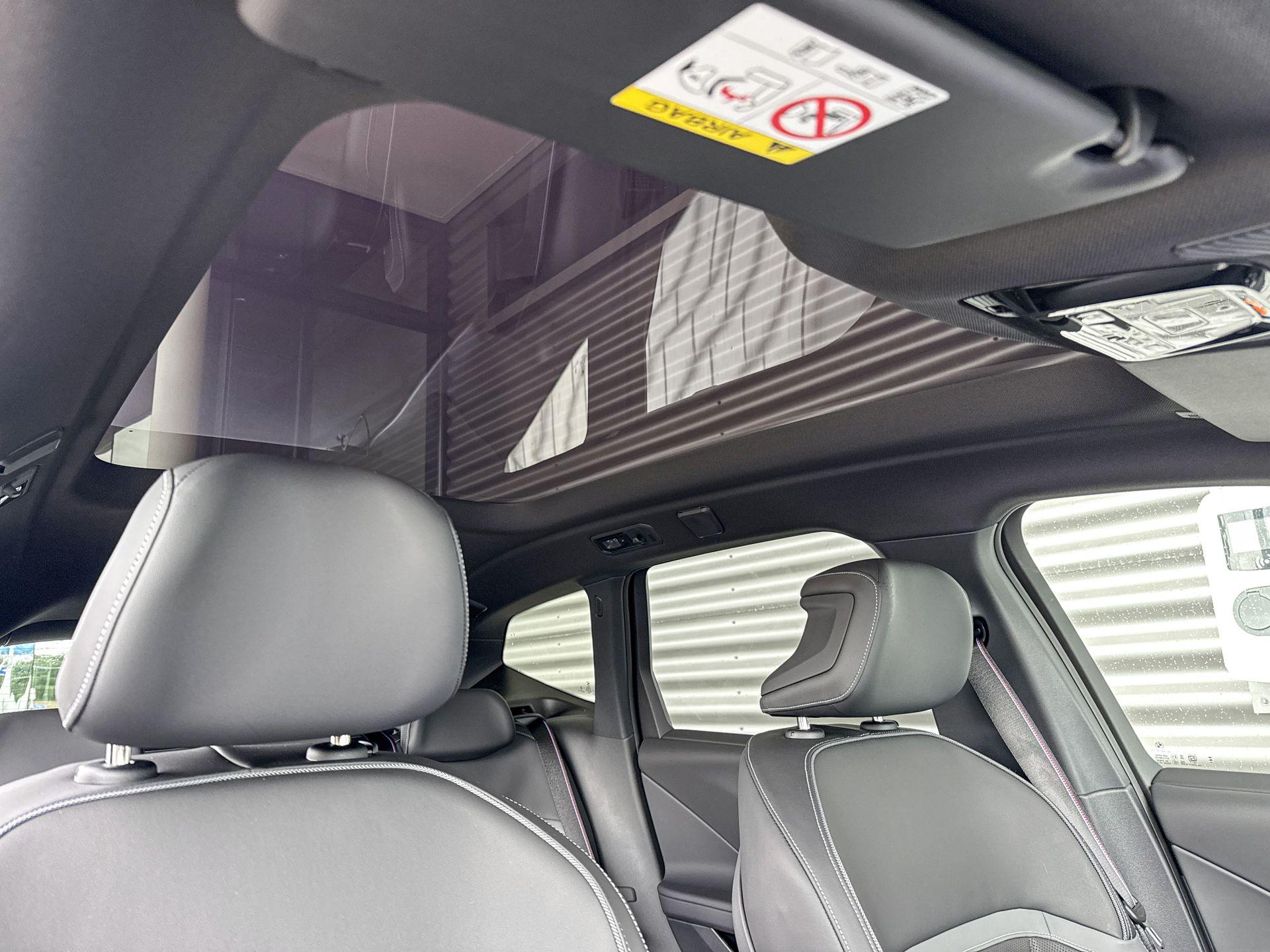 Foto van BMW Ix3