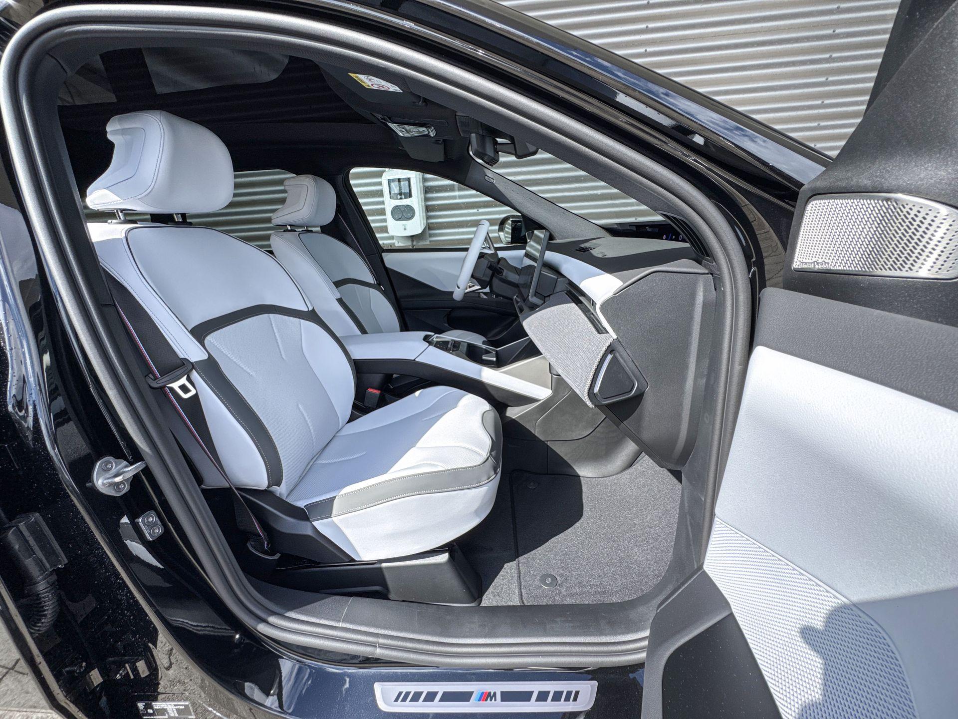 Foto van BMW Ix3