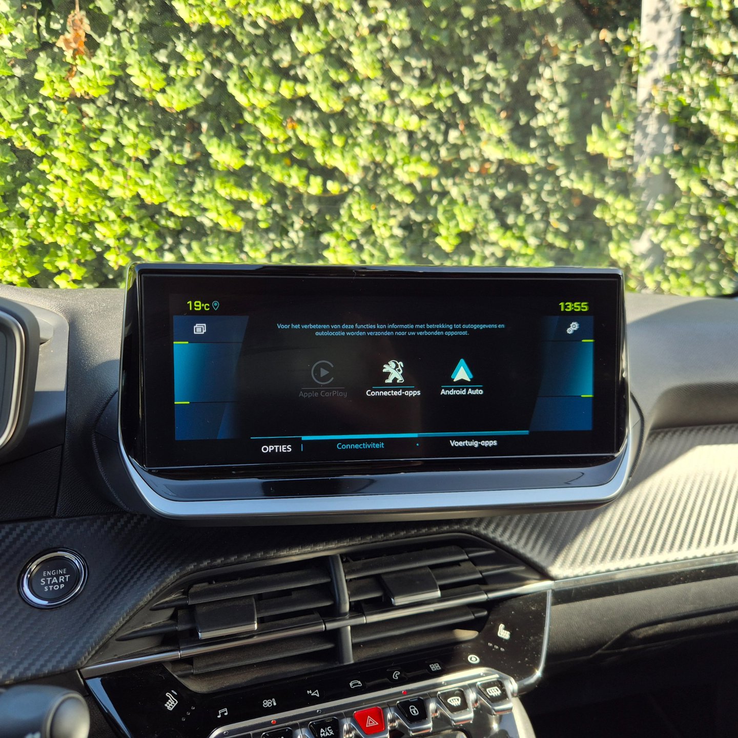 Foto van Peugeot E-208