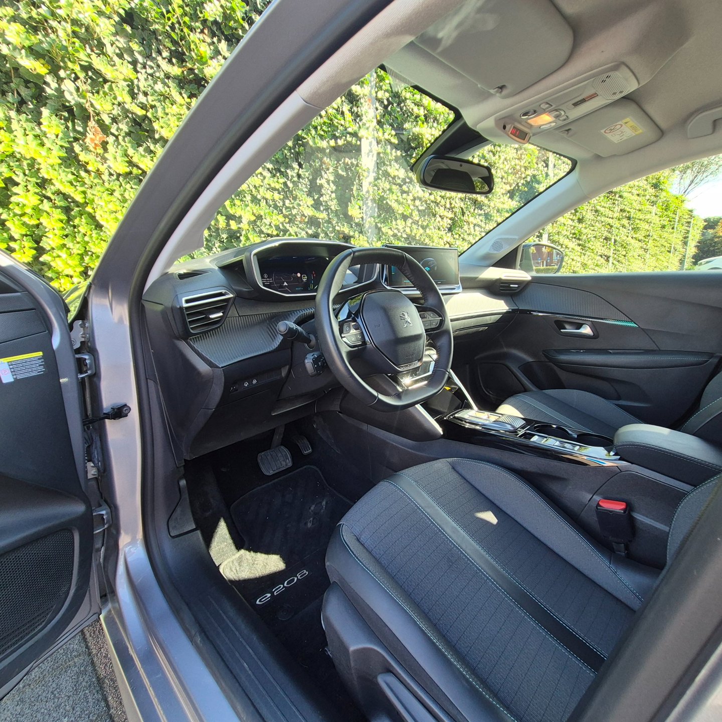 Foto van Peugeot E-208