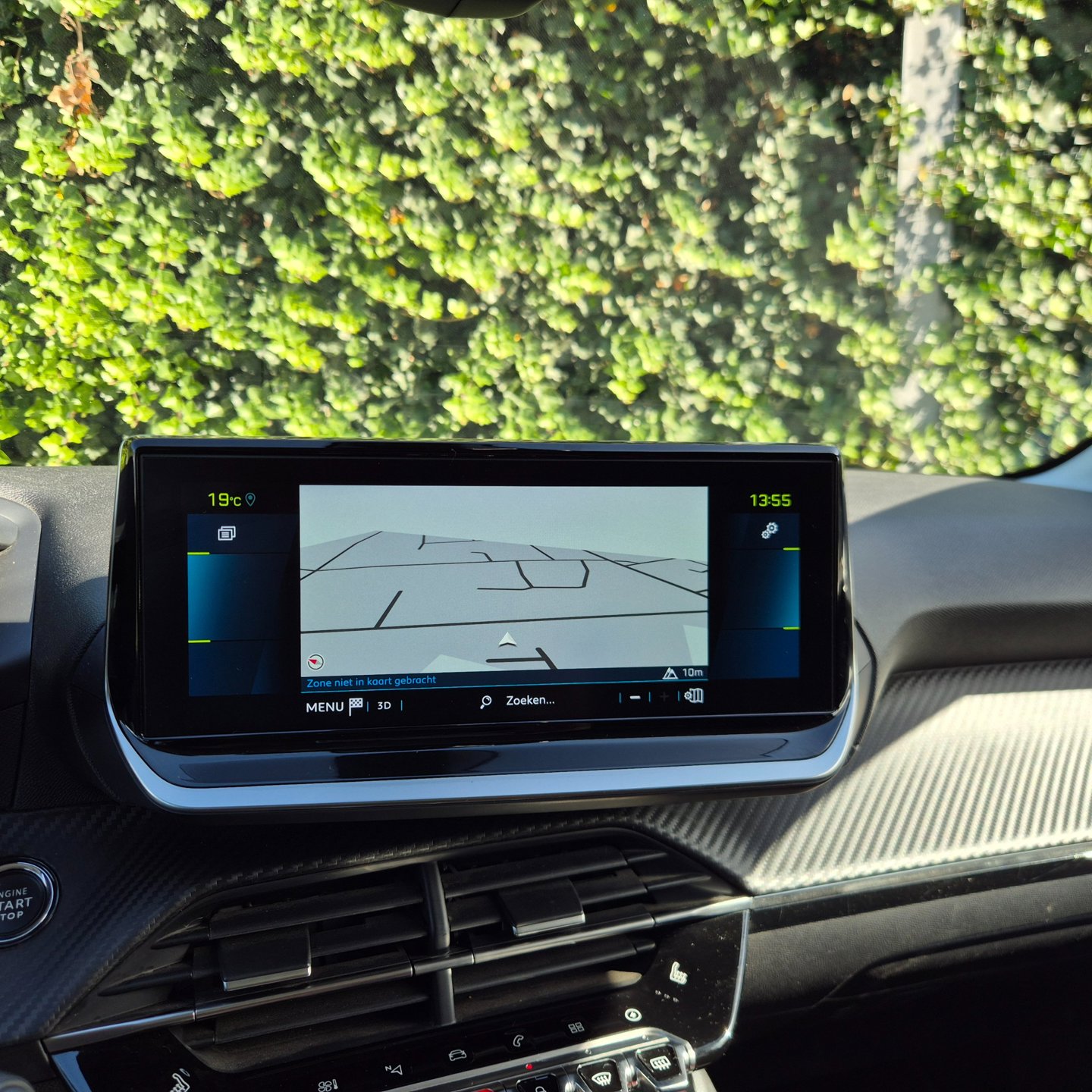 Foto van Peugeot E-208