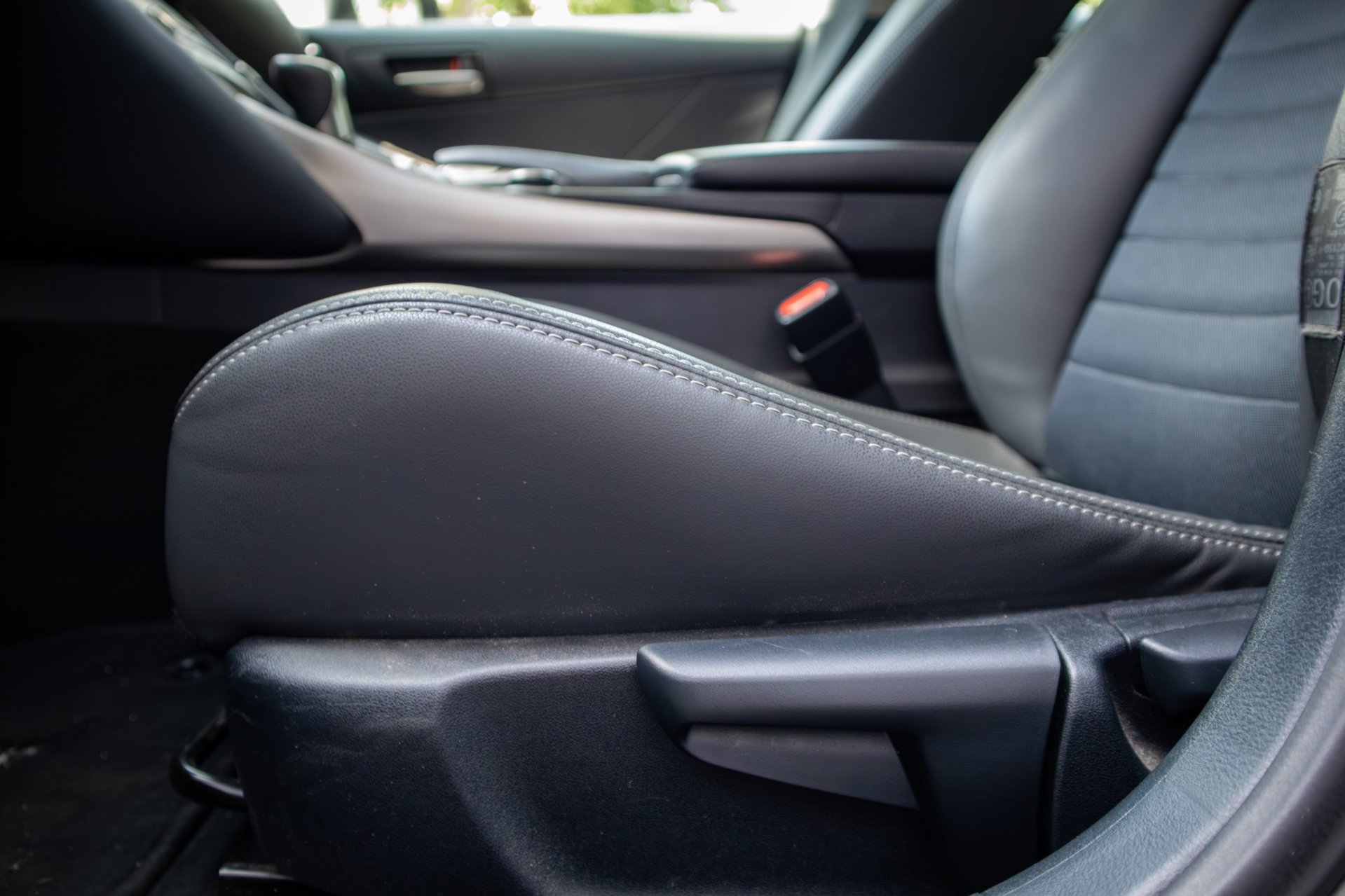 Foto van Lexus Lexus Is300h