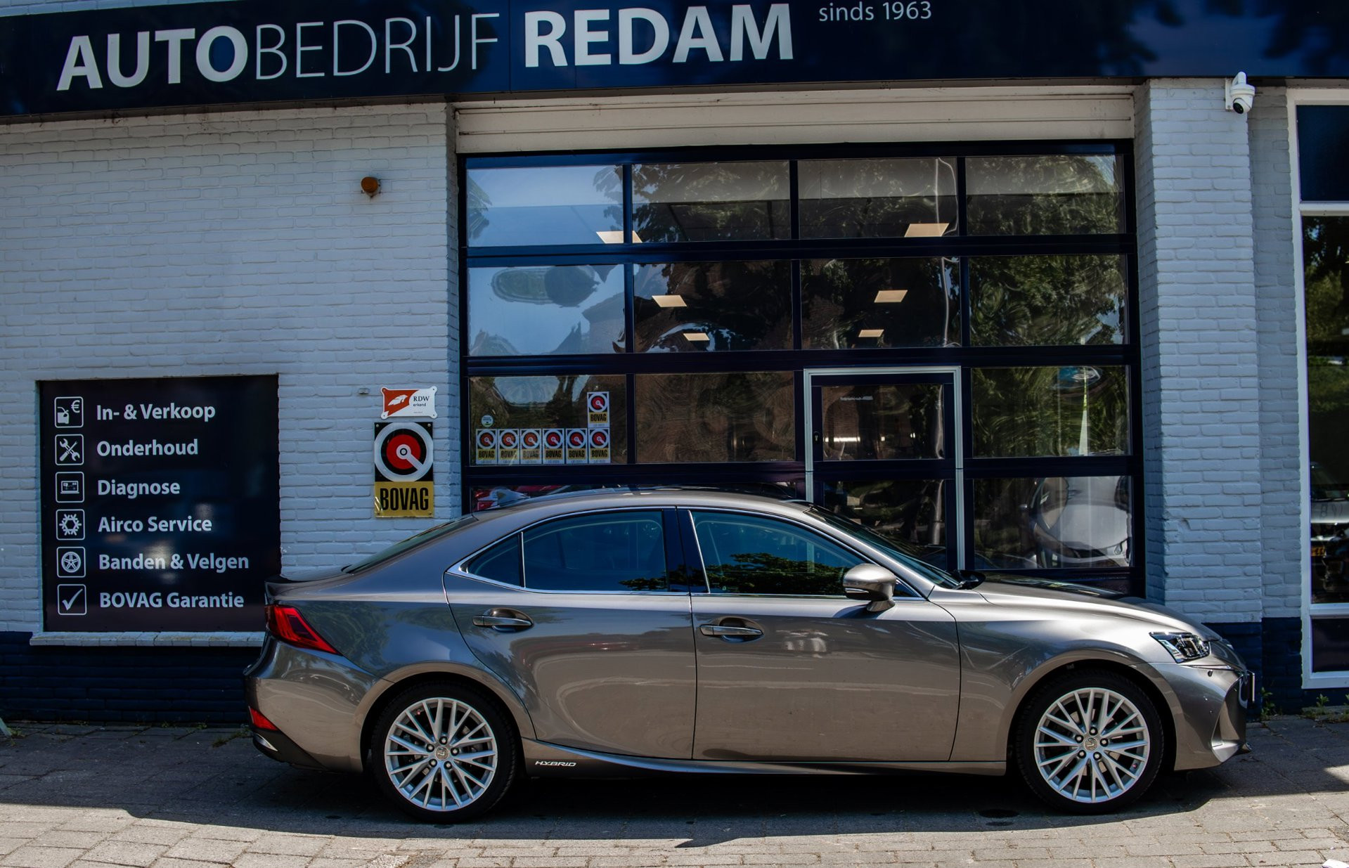 Lexus Lexus Is300h 300h Hybrid Business Line Pro 2021 - voorkant