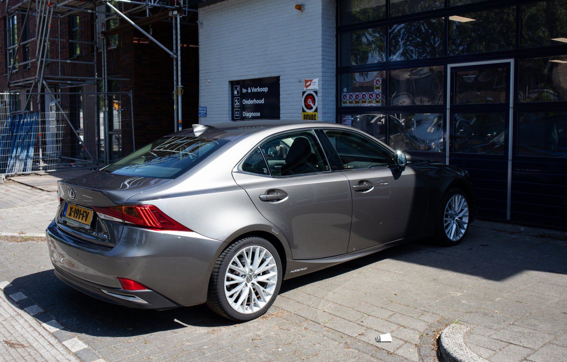 Foto van Lexus Lexus Is300h