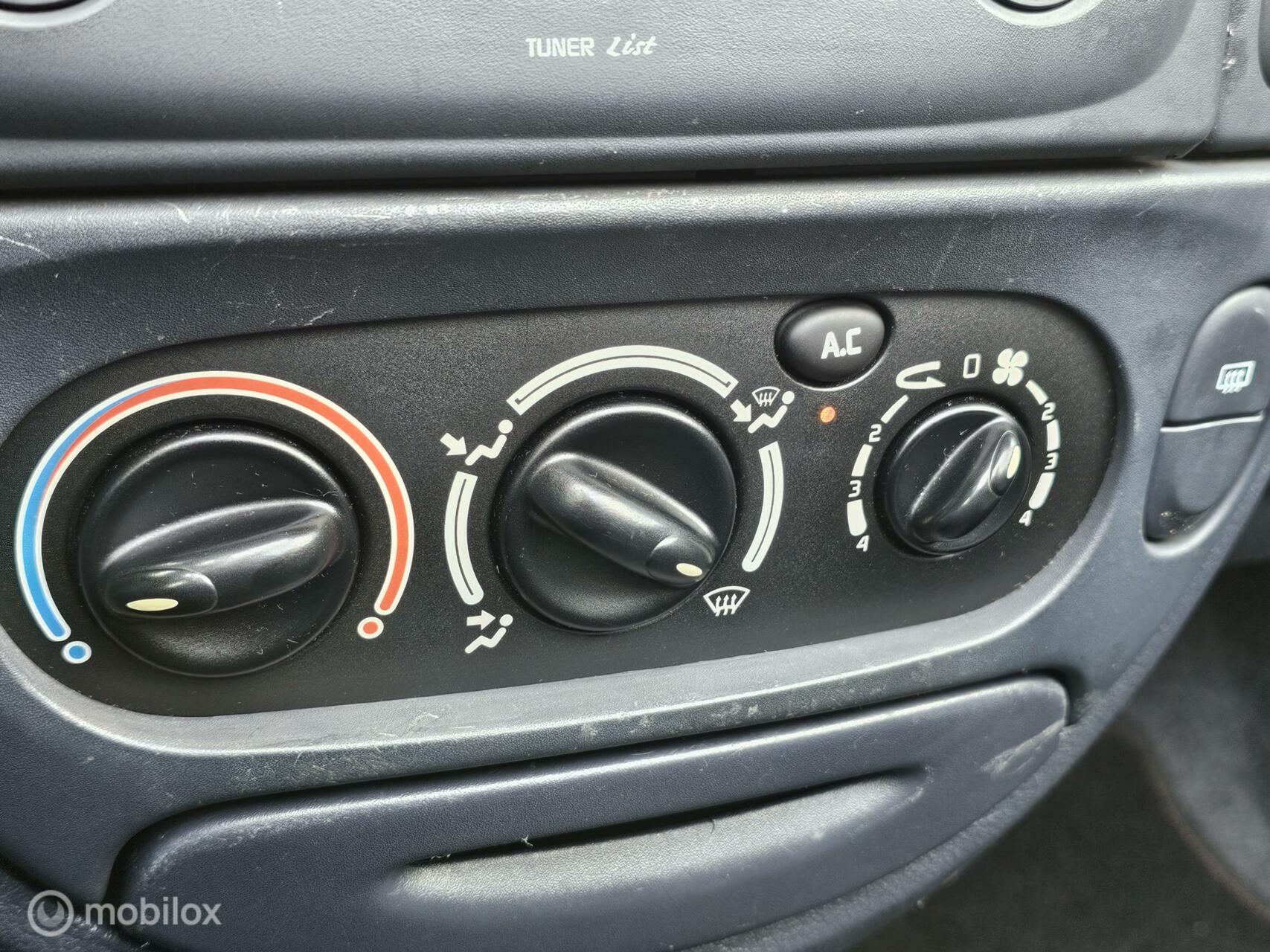 Foto van Renault Megane Cabrio