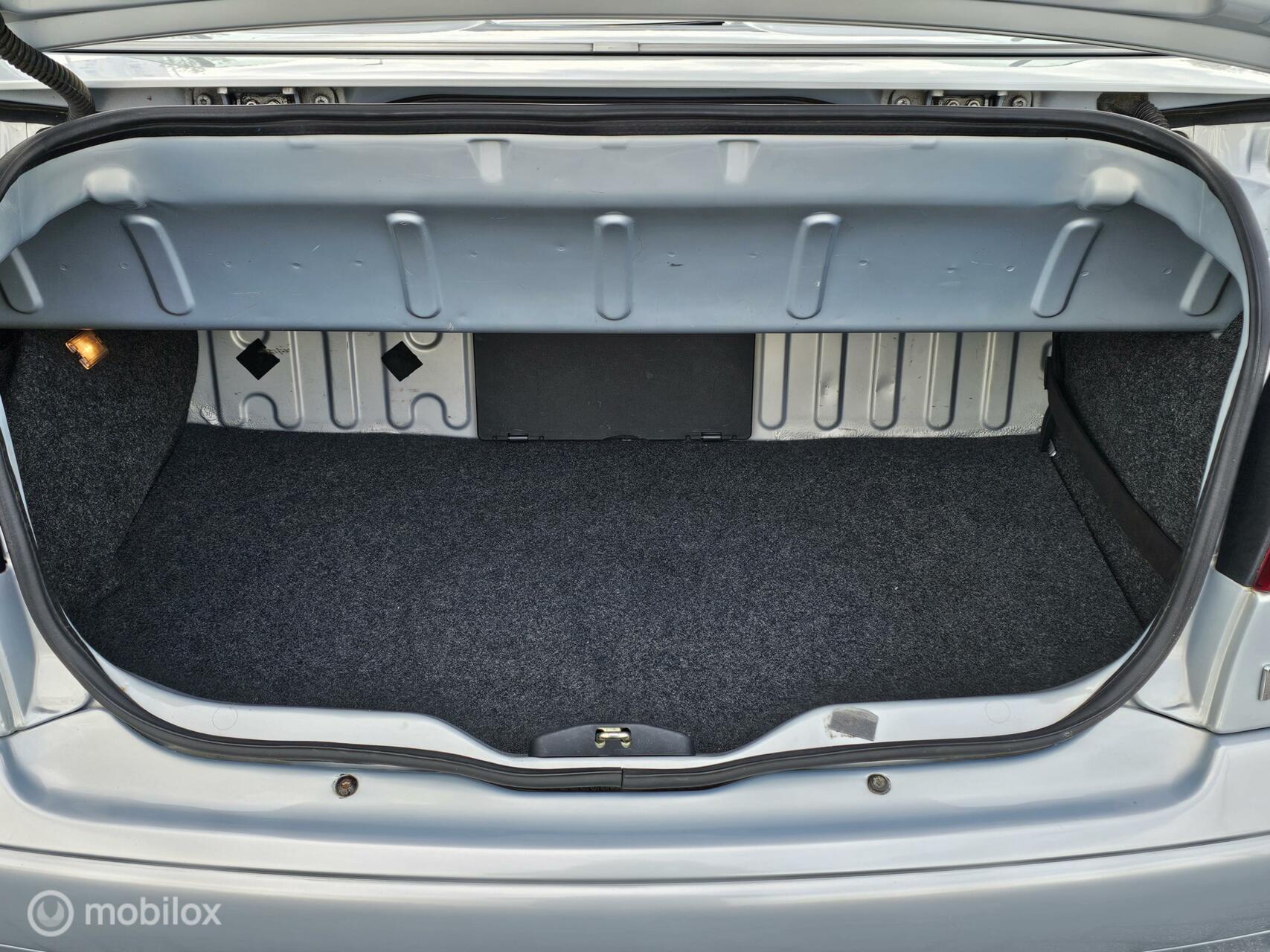 Foto van Renault Megane Cabrio