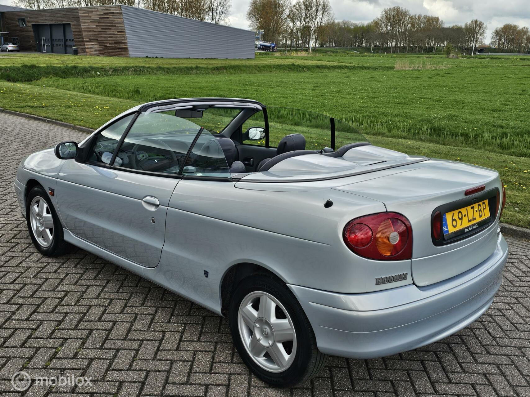 Foto van Renault Megane Cabrio