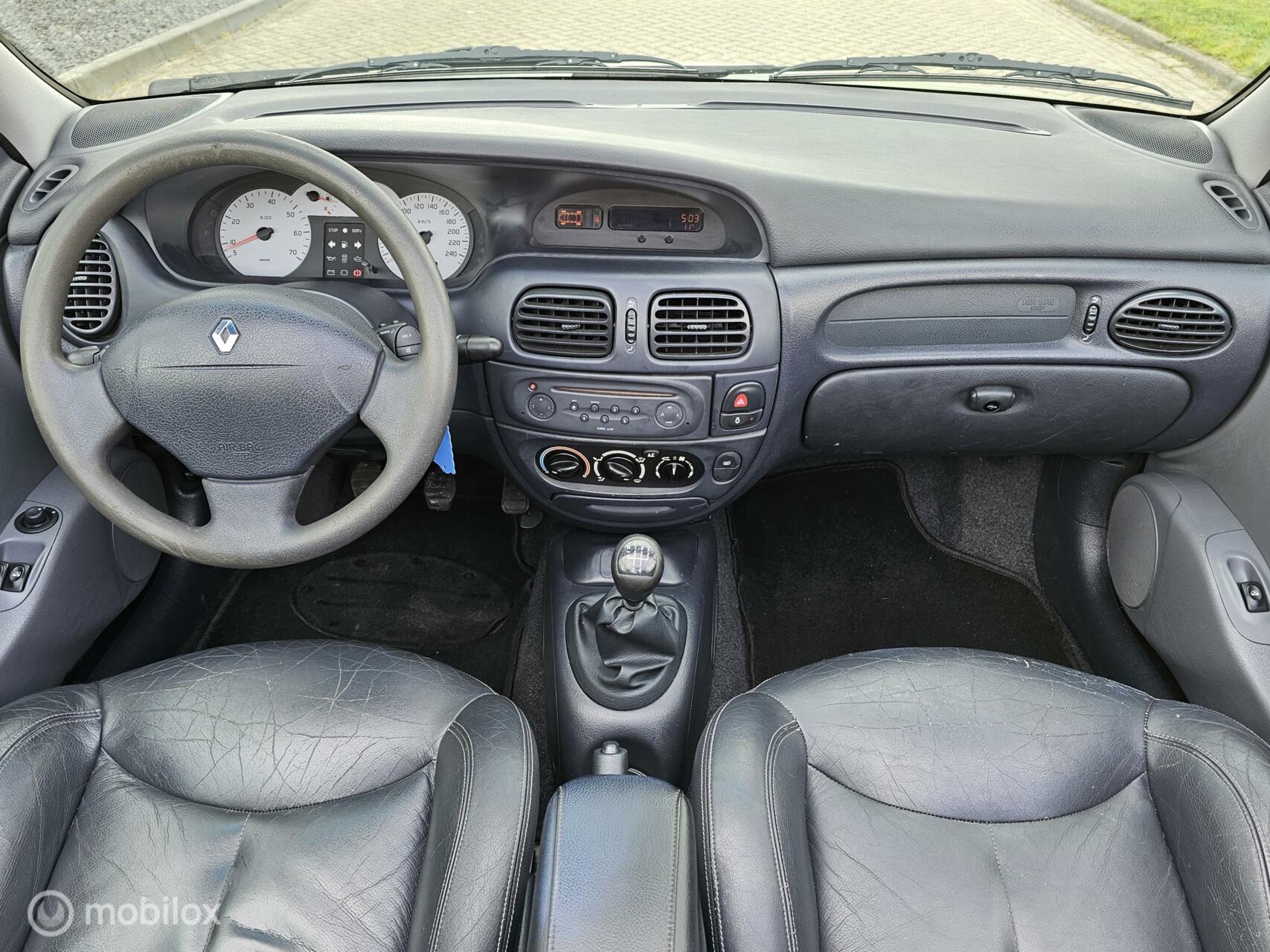 Foto van Renault Megane Cabrio