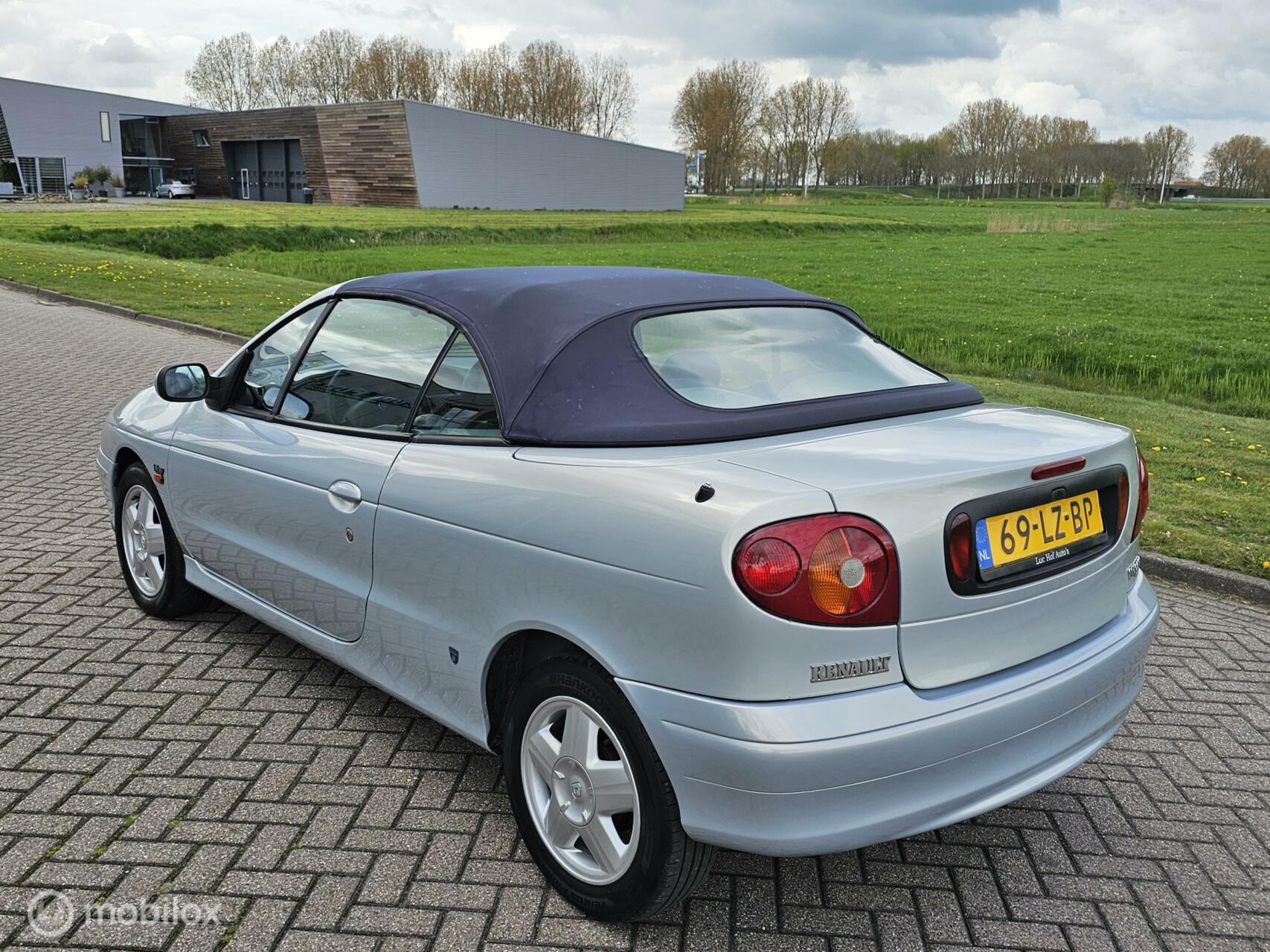 Foto van Renault Megane Cabrio
