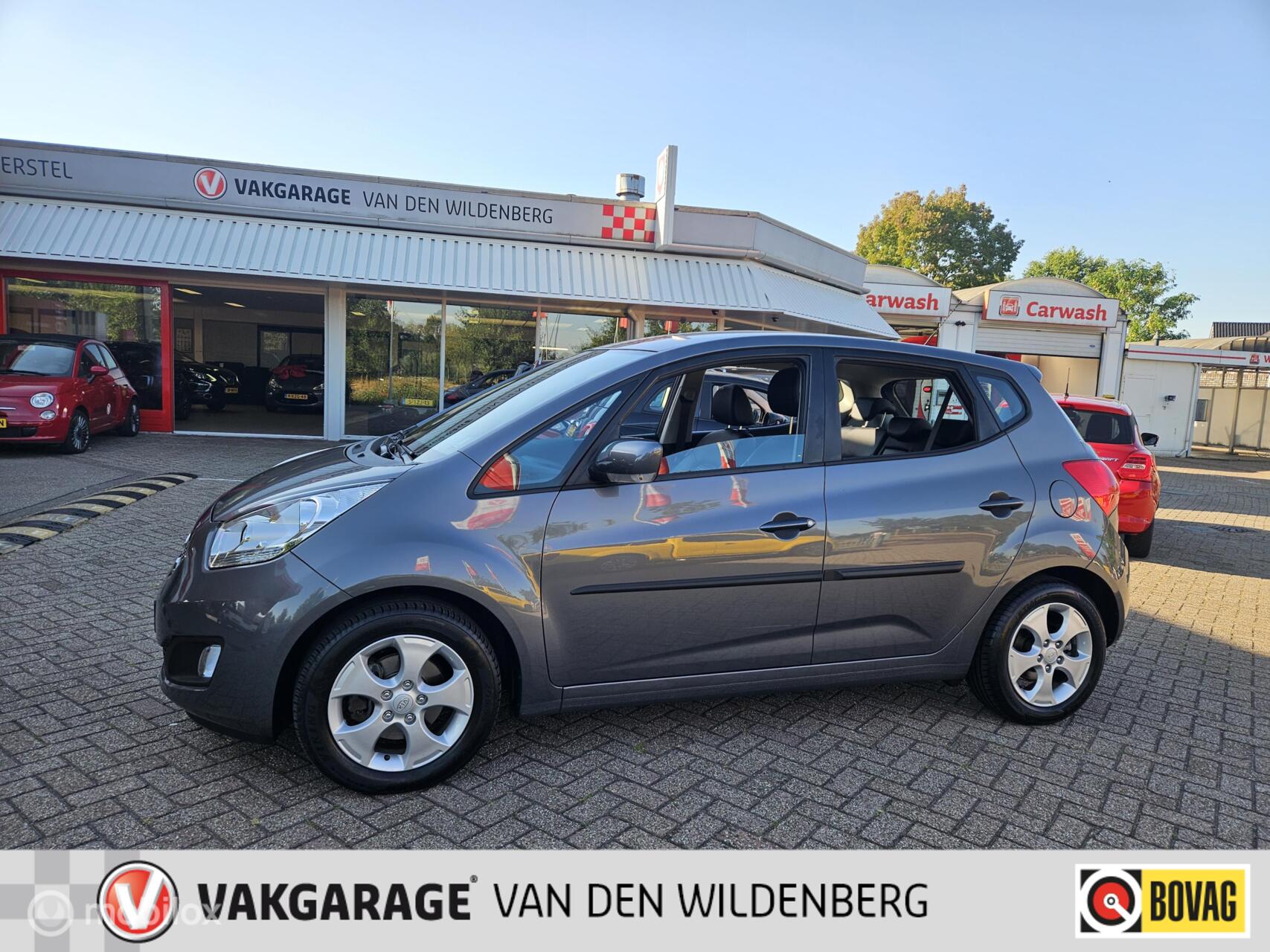 Kia Venga 1.6 CVVT X-ecutive 2010 - voorkant
