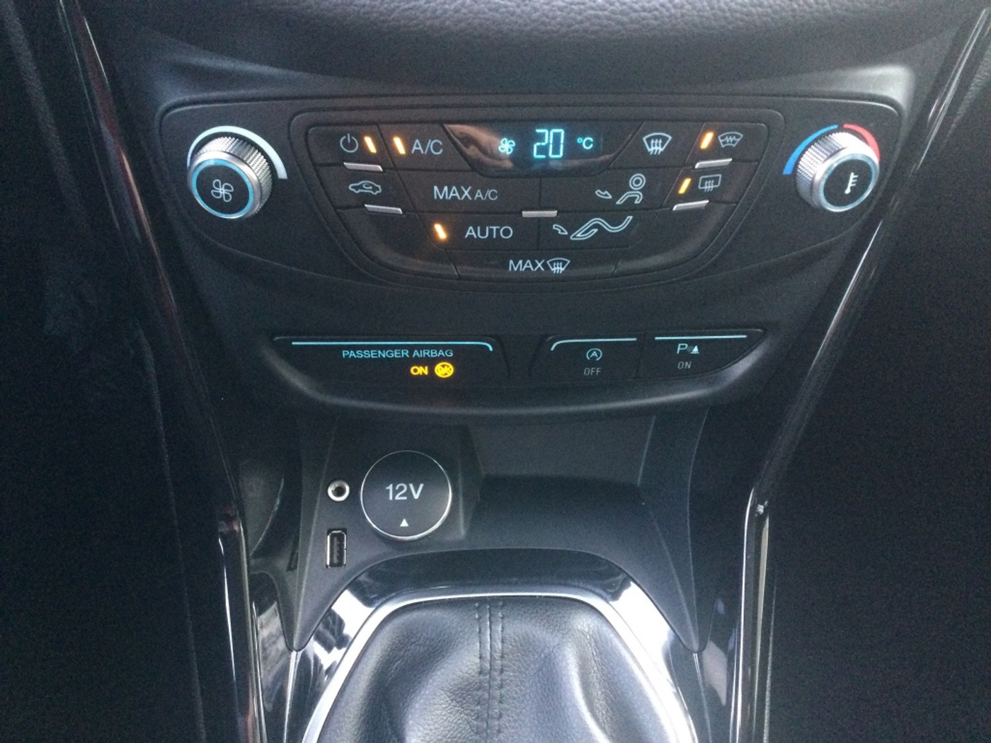 Foto van Ford B-max