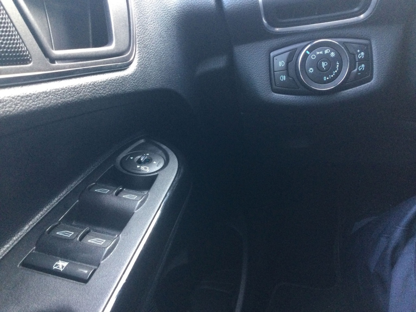 Foto van Ford B-max
