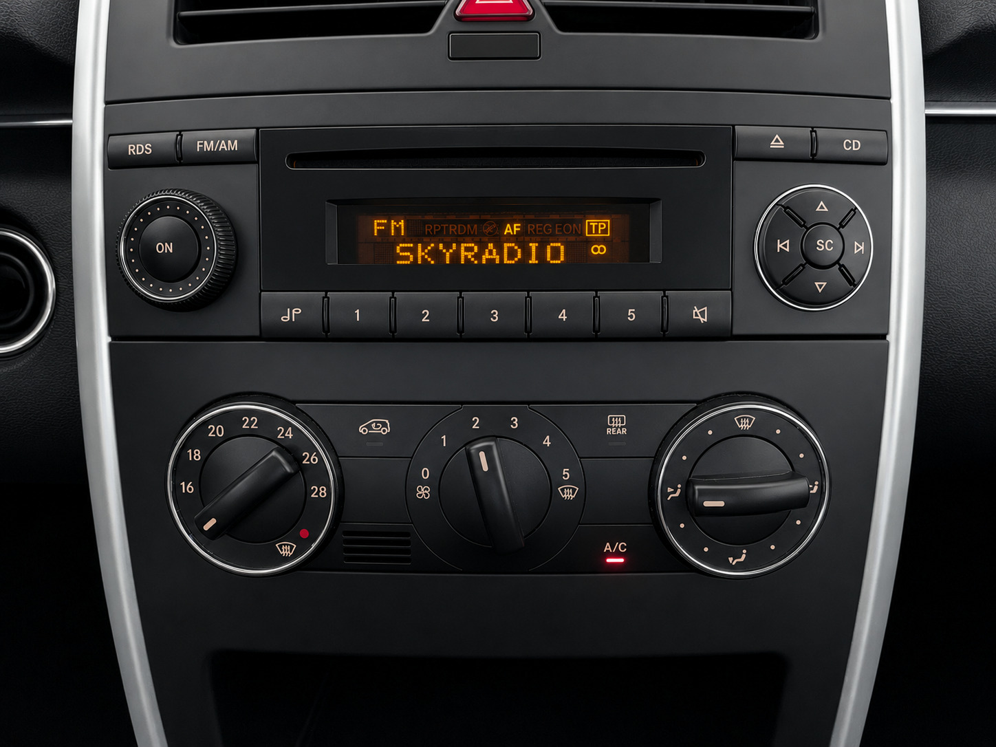 Foto van Mercedes-Benz B 150