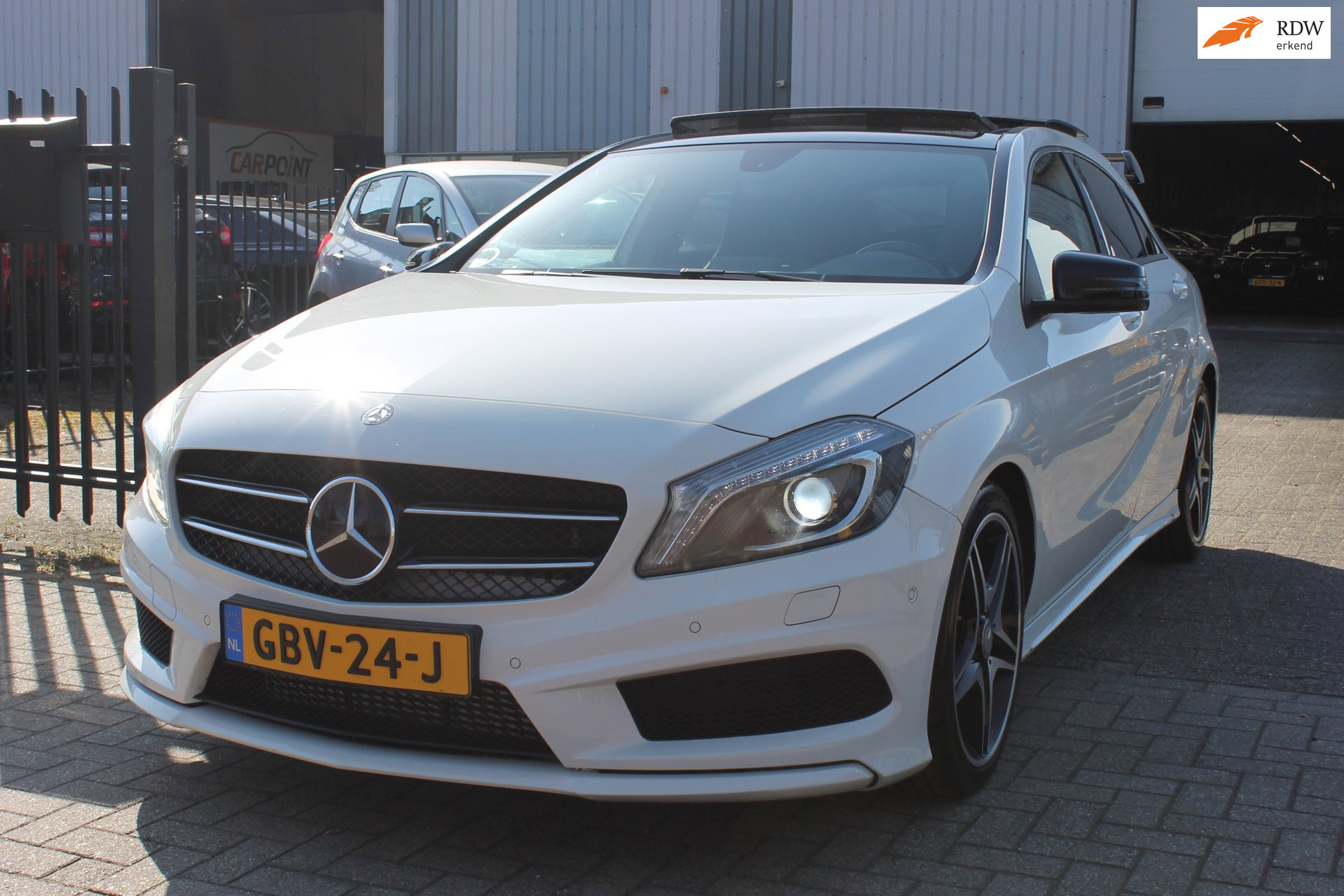 Mercedes-Benz A 200 200 AMG Pano Xenon PDC Cruise Clima Topstaat!! 2014 - voorkant