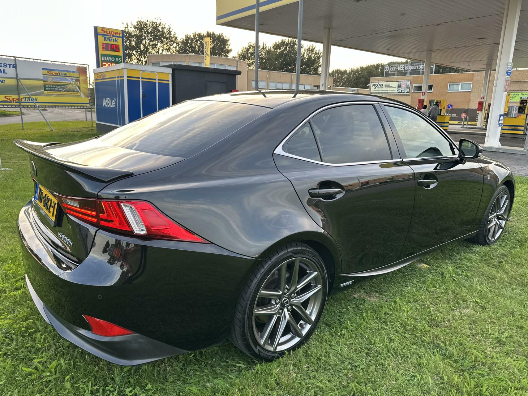 Foto van Lexus Is