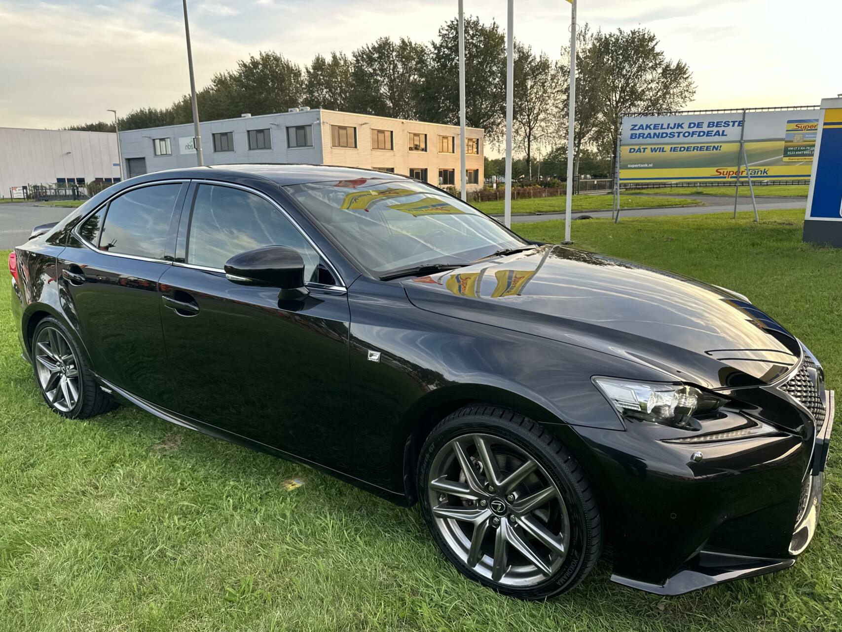 Foto van Lexus Is