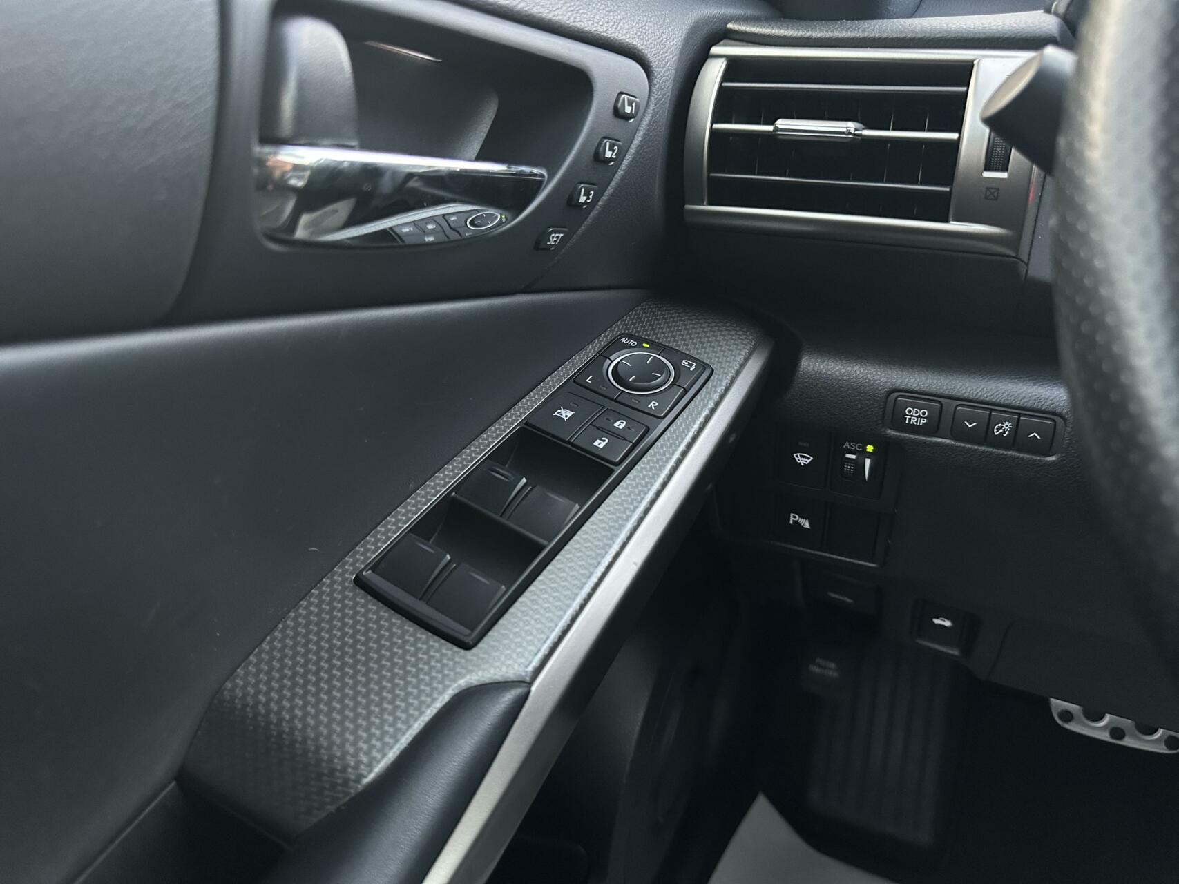 Foto van Lexus Is