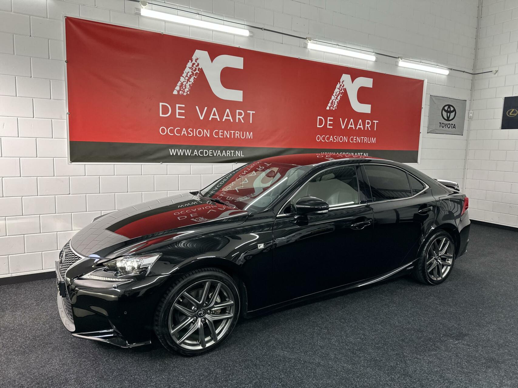 Lexus Is 300h F Sport Edition - VERKOCHT! 2014 - voorkant