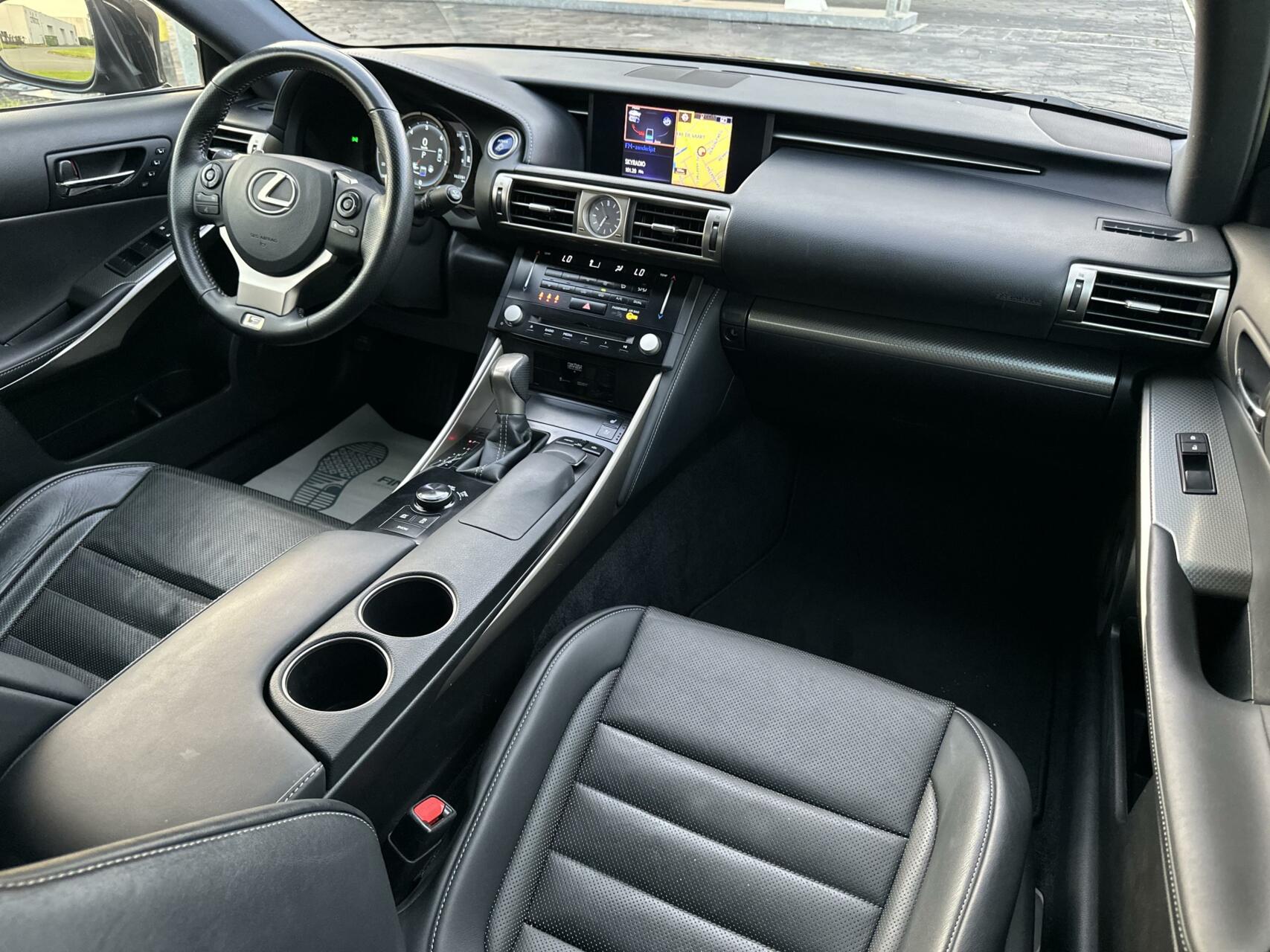 Foto van Lexus Is