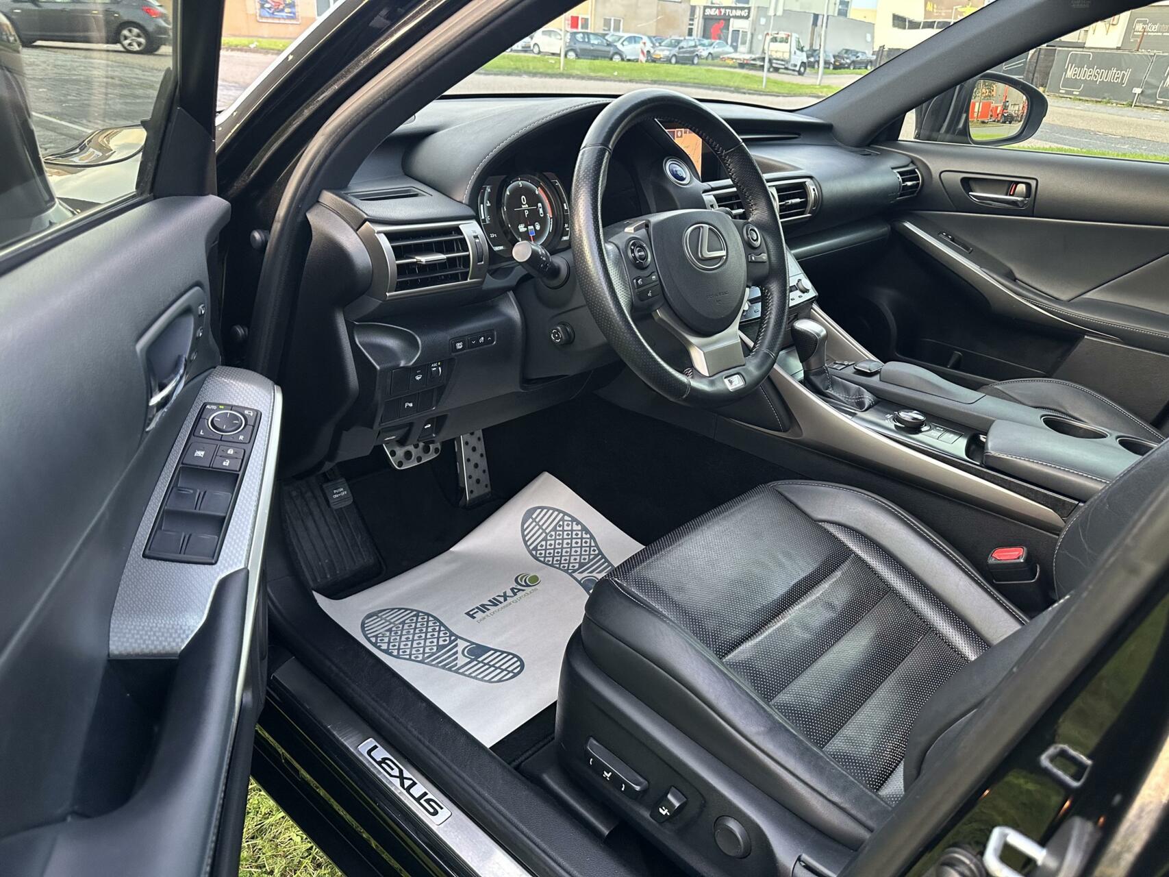 Foto van Lexus Is