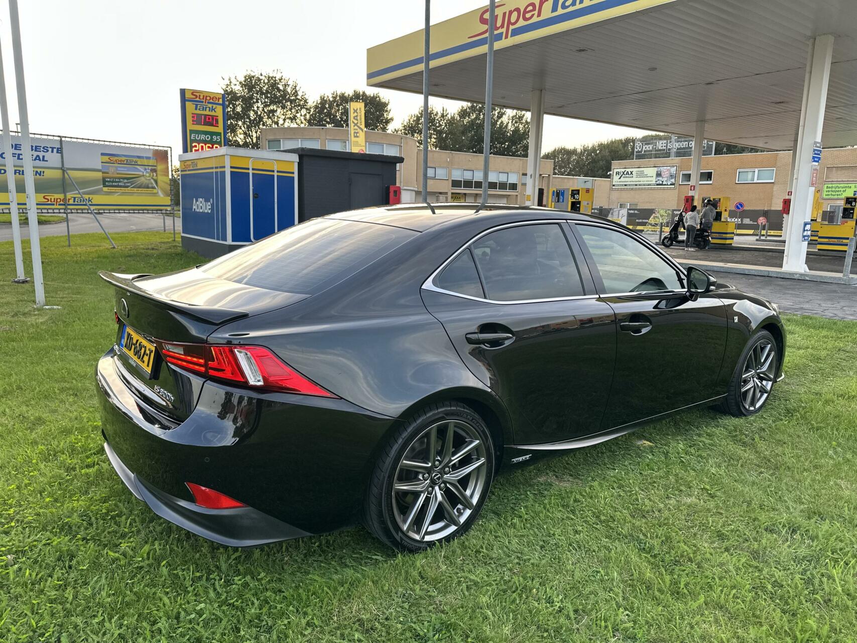 Foto van Lexus Is