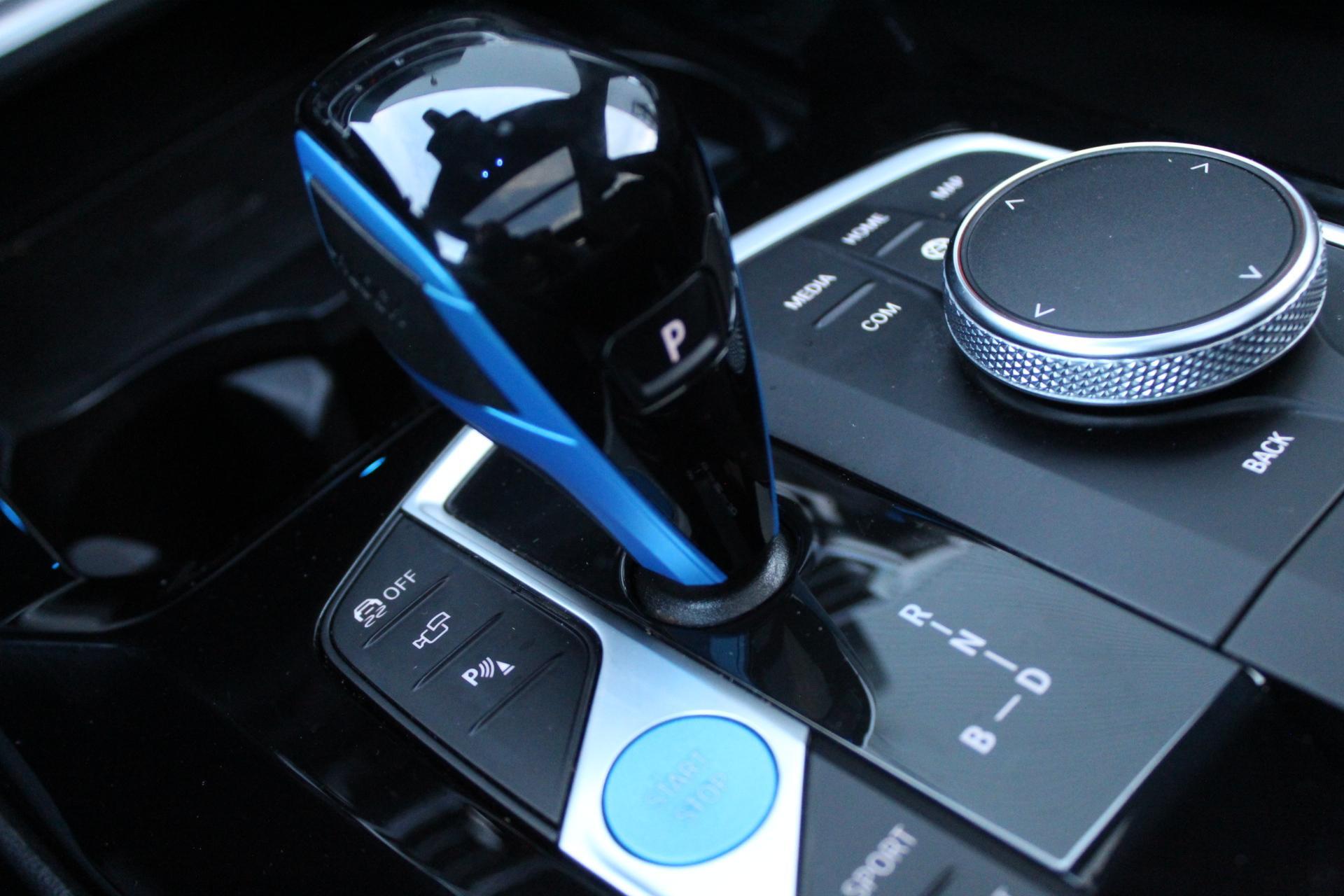 Foto van BMW Ix3