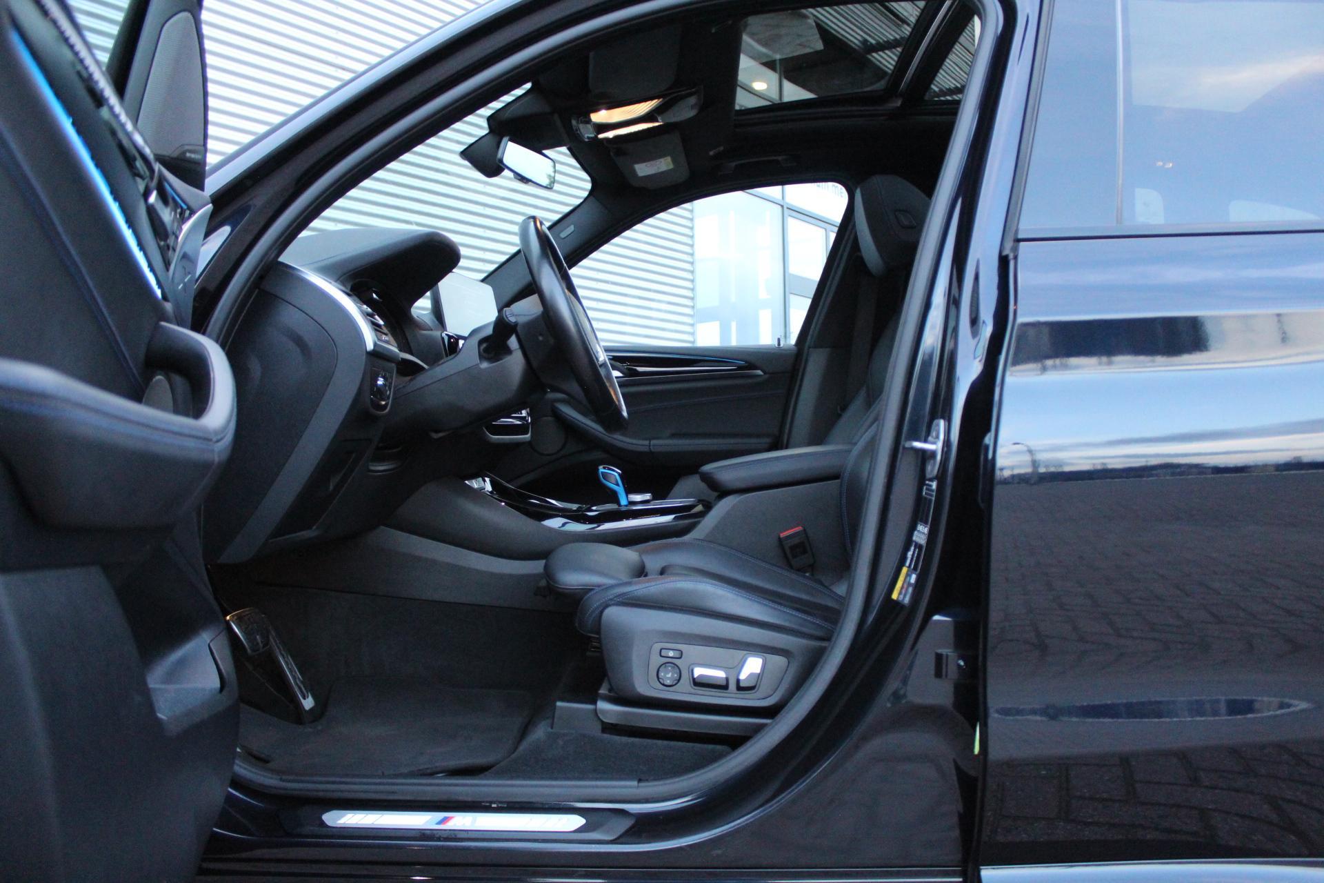 Foto van BMW Ix3