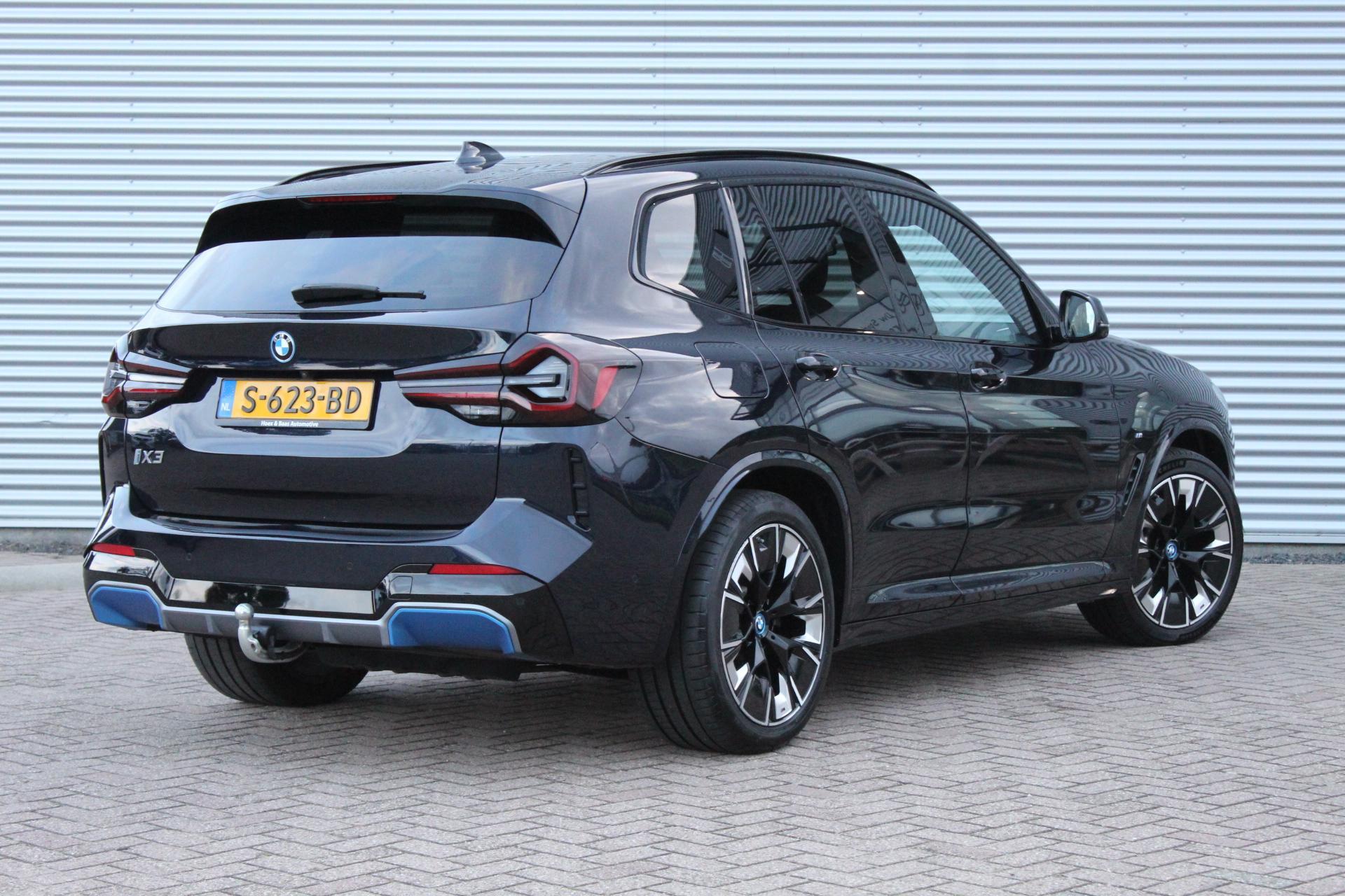 Foto van BMW Ix3