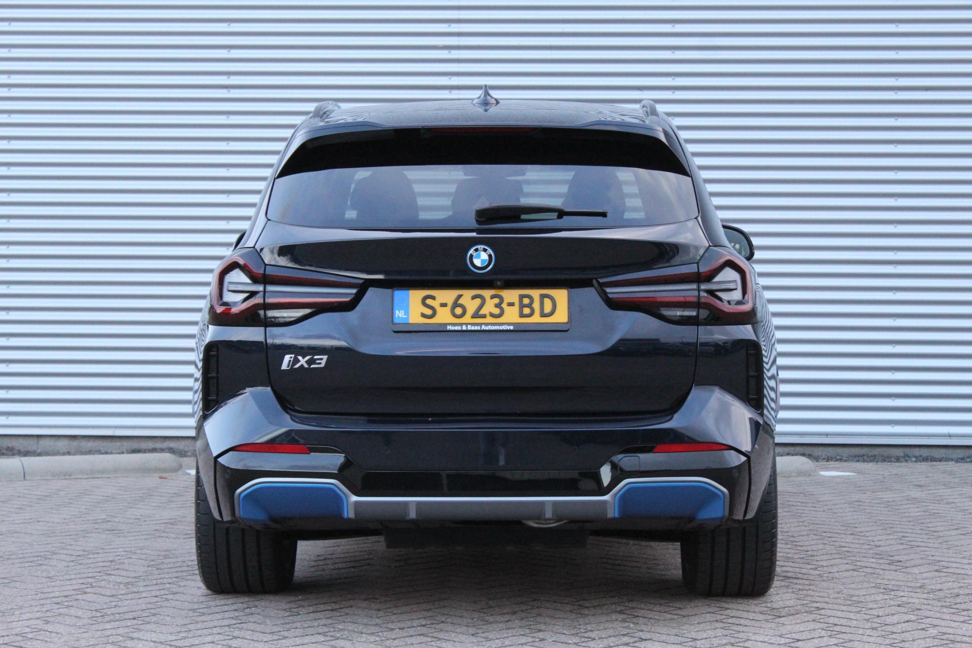Foto van BMW Ix3