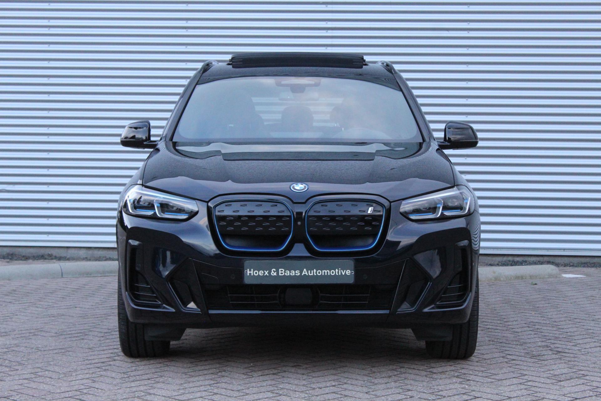 Foto van BMW Ix3