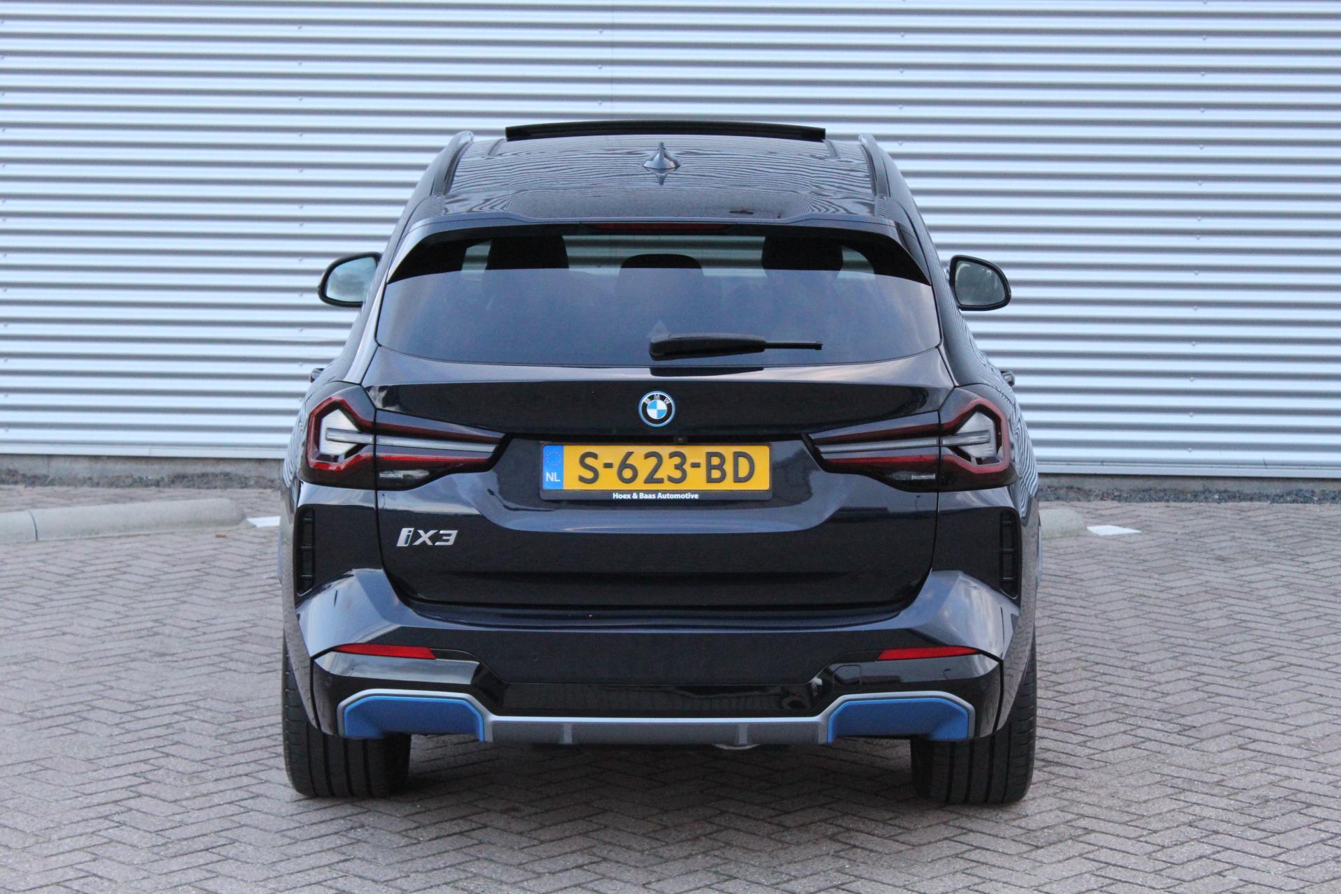 Foto van BMW Ix3