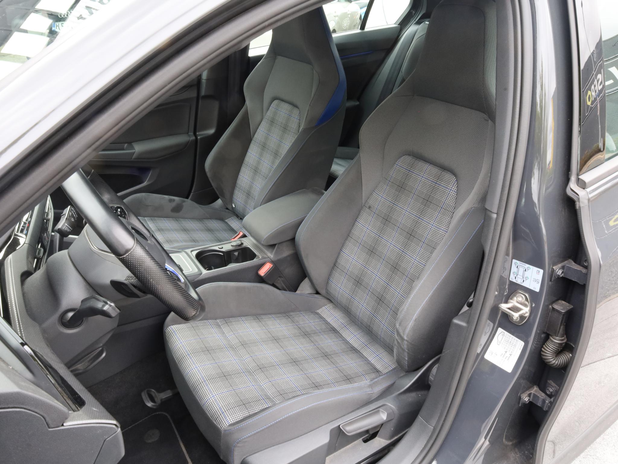 Foto van Volkswagen Golf GTE