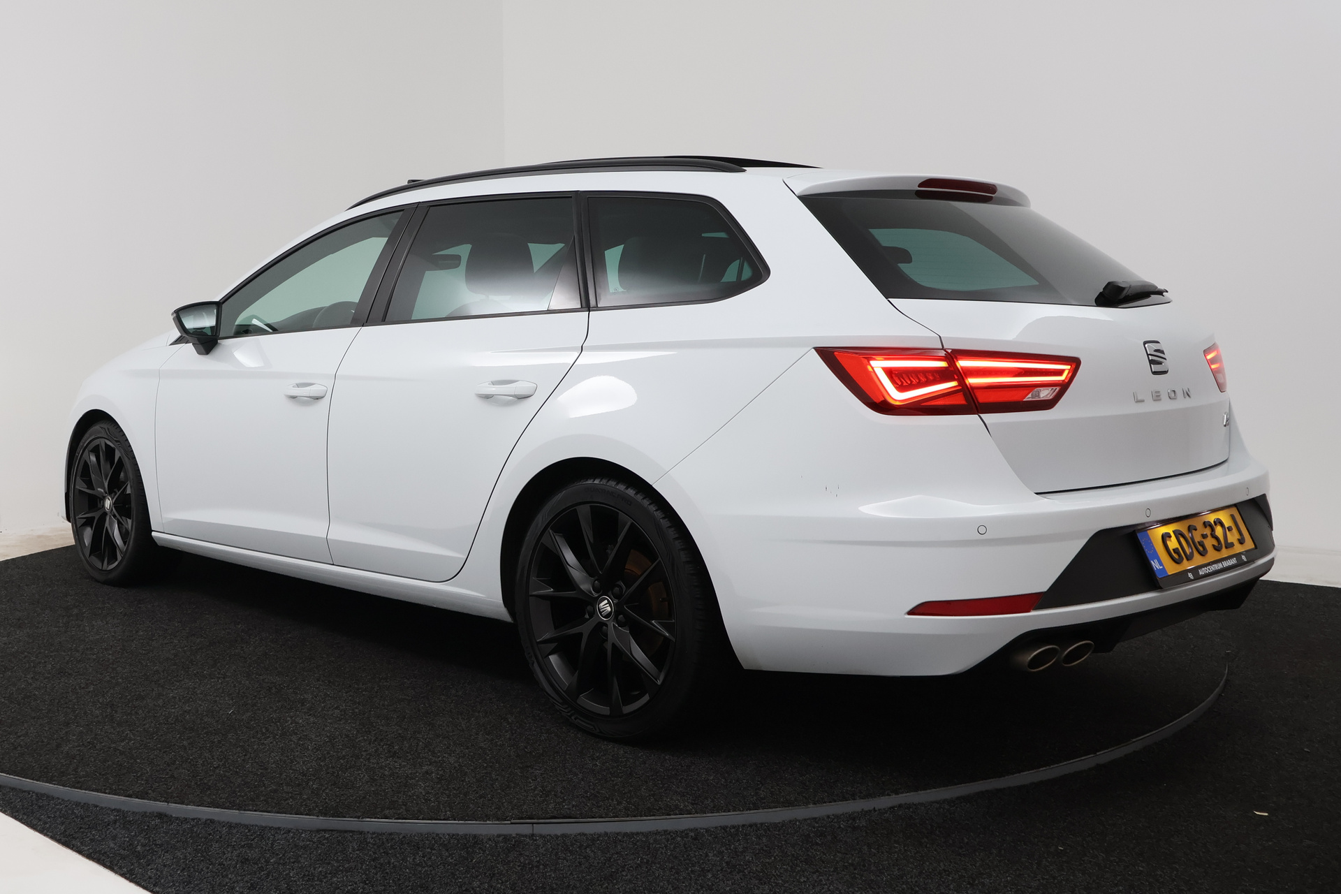 Foto van Seat Leon Sportstourer