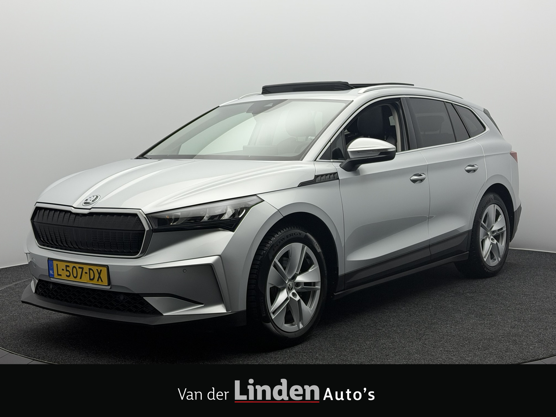 Skoda Enyaq 60 60 Panoramadak | Adaptive Cruise | Navigatie | Camera | Stuurverwarming 2021 - voorkant