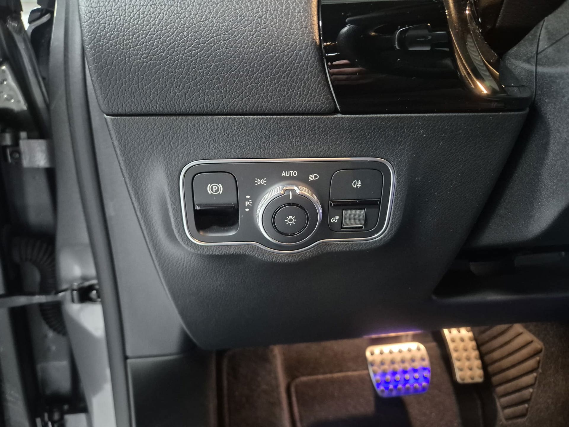 Foto van Mercedes-Benz B 250 E