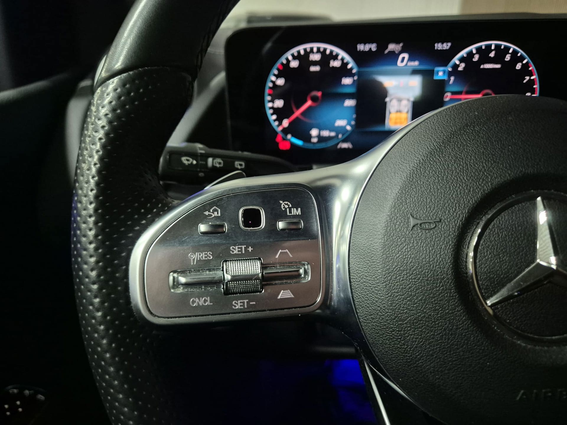 Foto van Mercedes-Benz B 250 E