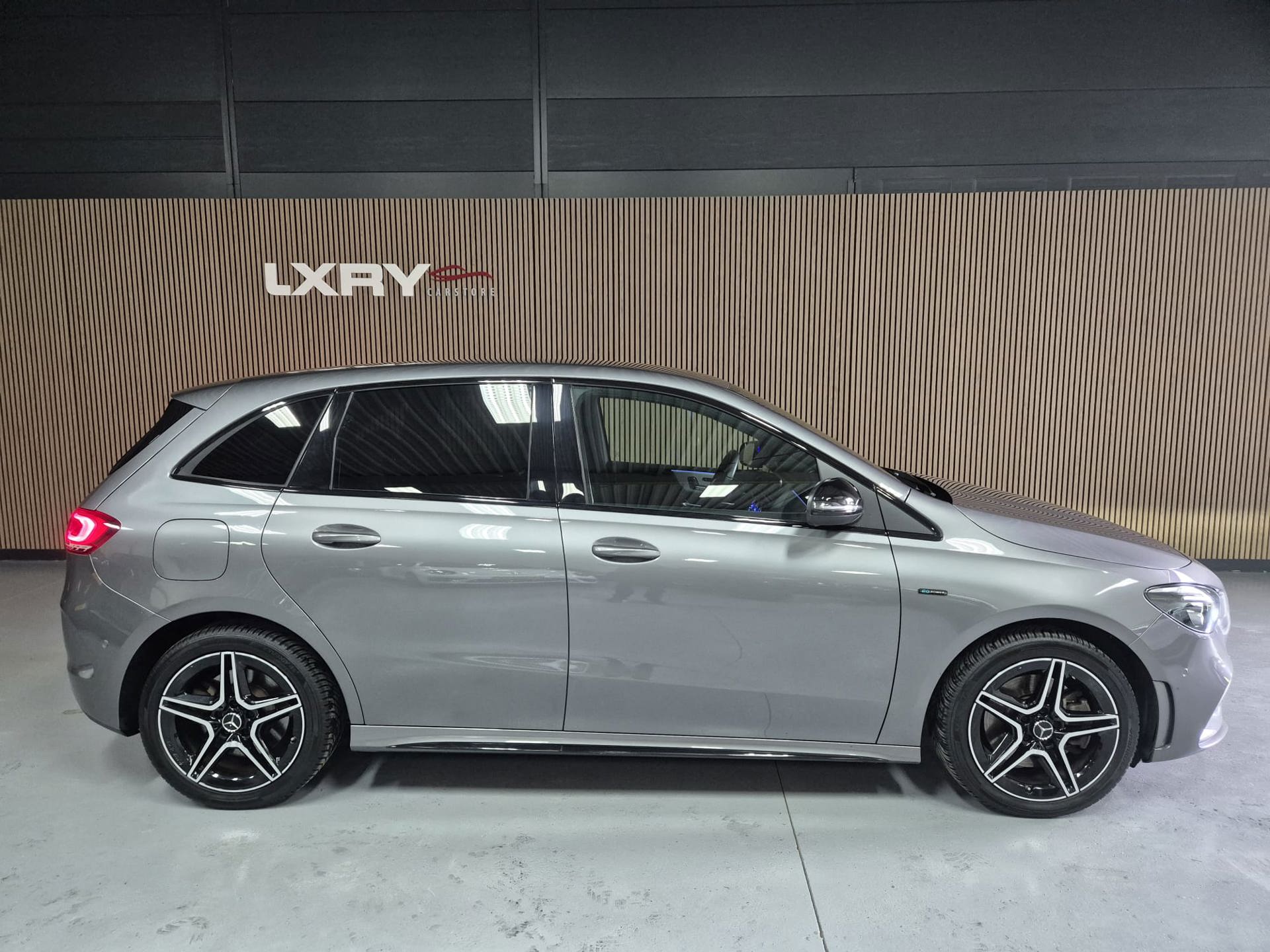 Foto van Mercedes-Benz B 250 E