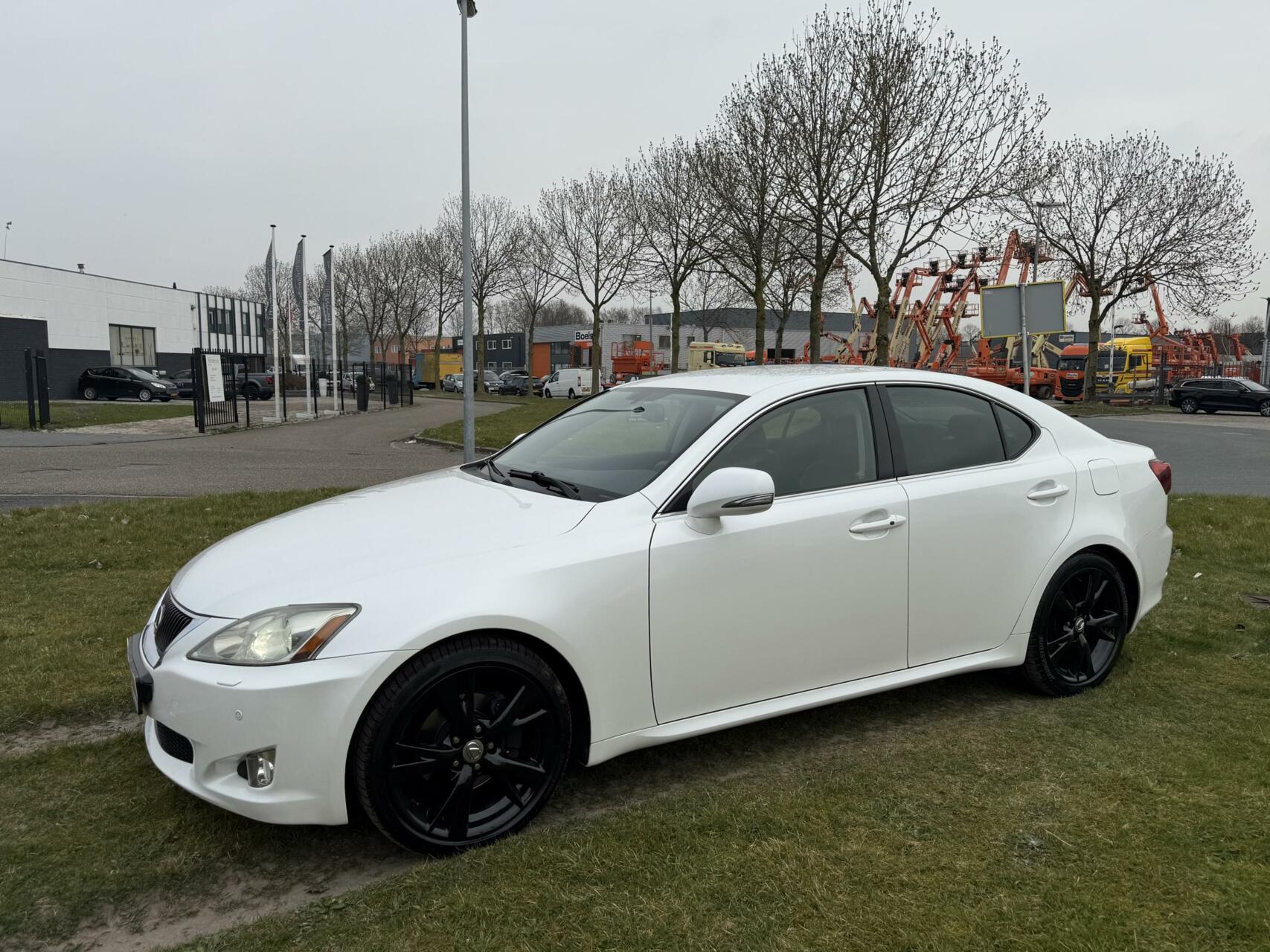 Foto van Lexus Is