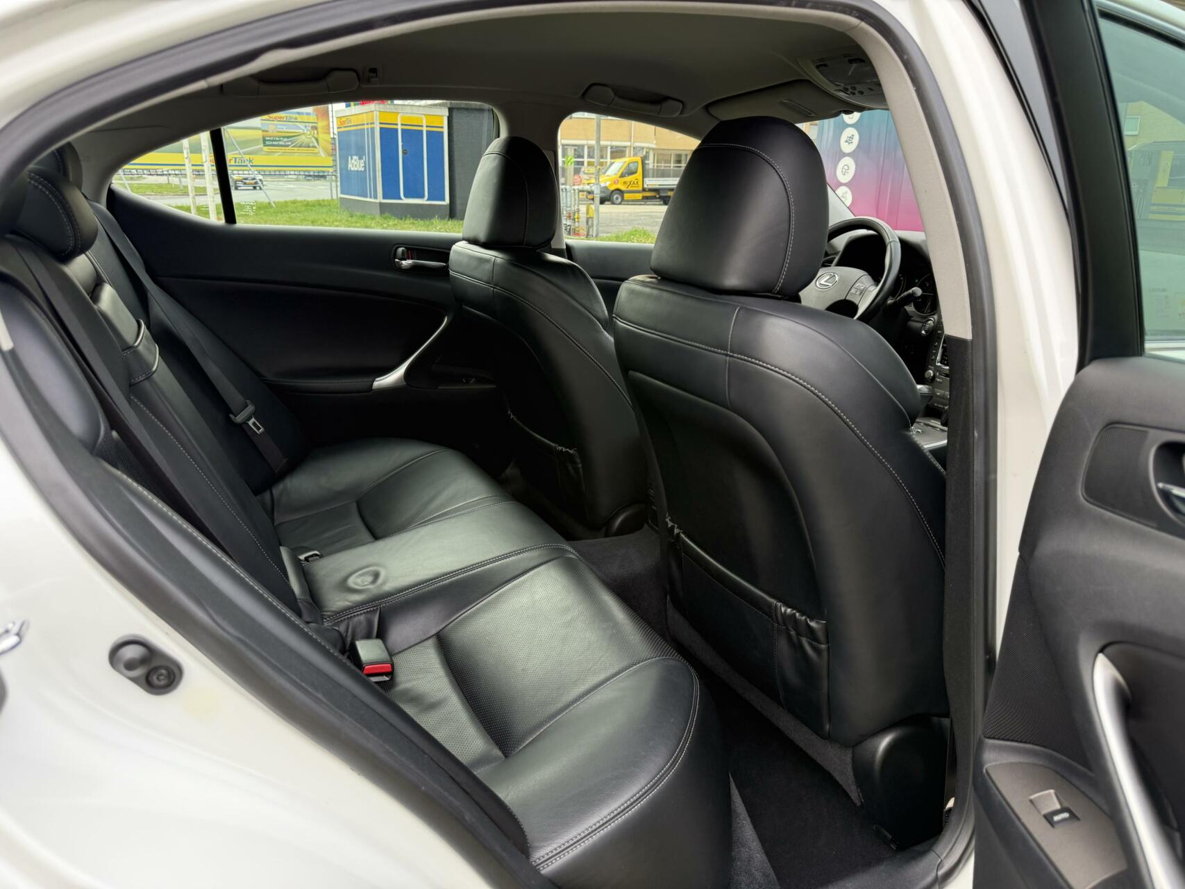 Foto van Lexus Is