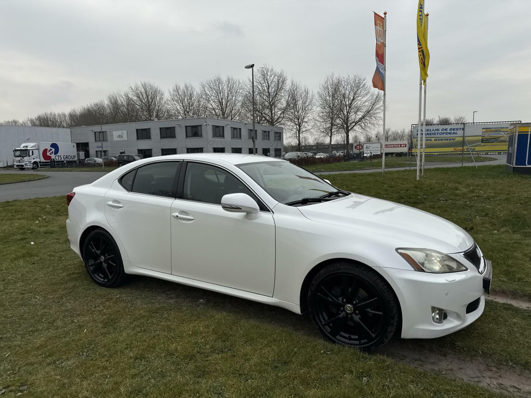 Foto van Lexus Is