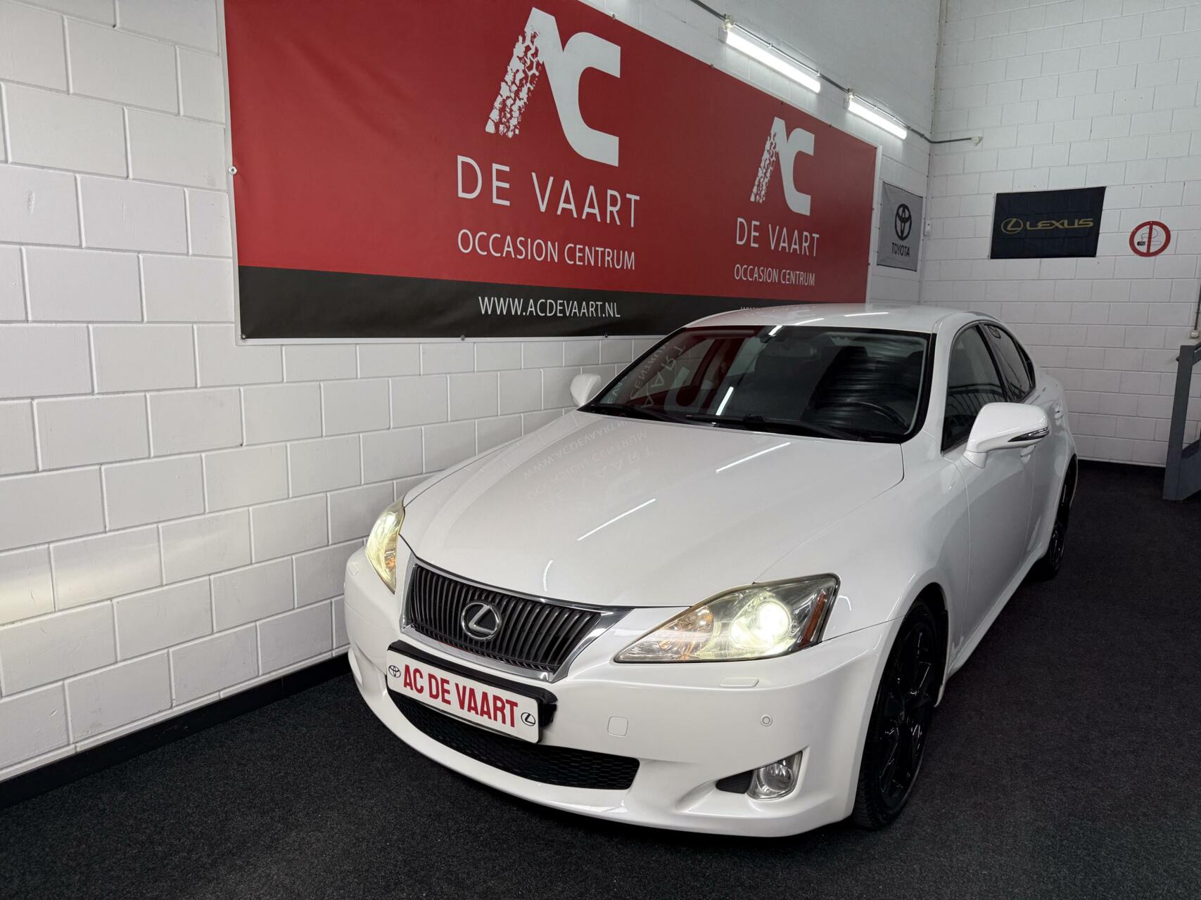 Foto van Lexus Is