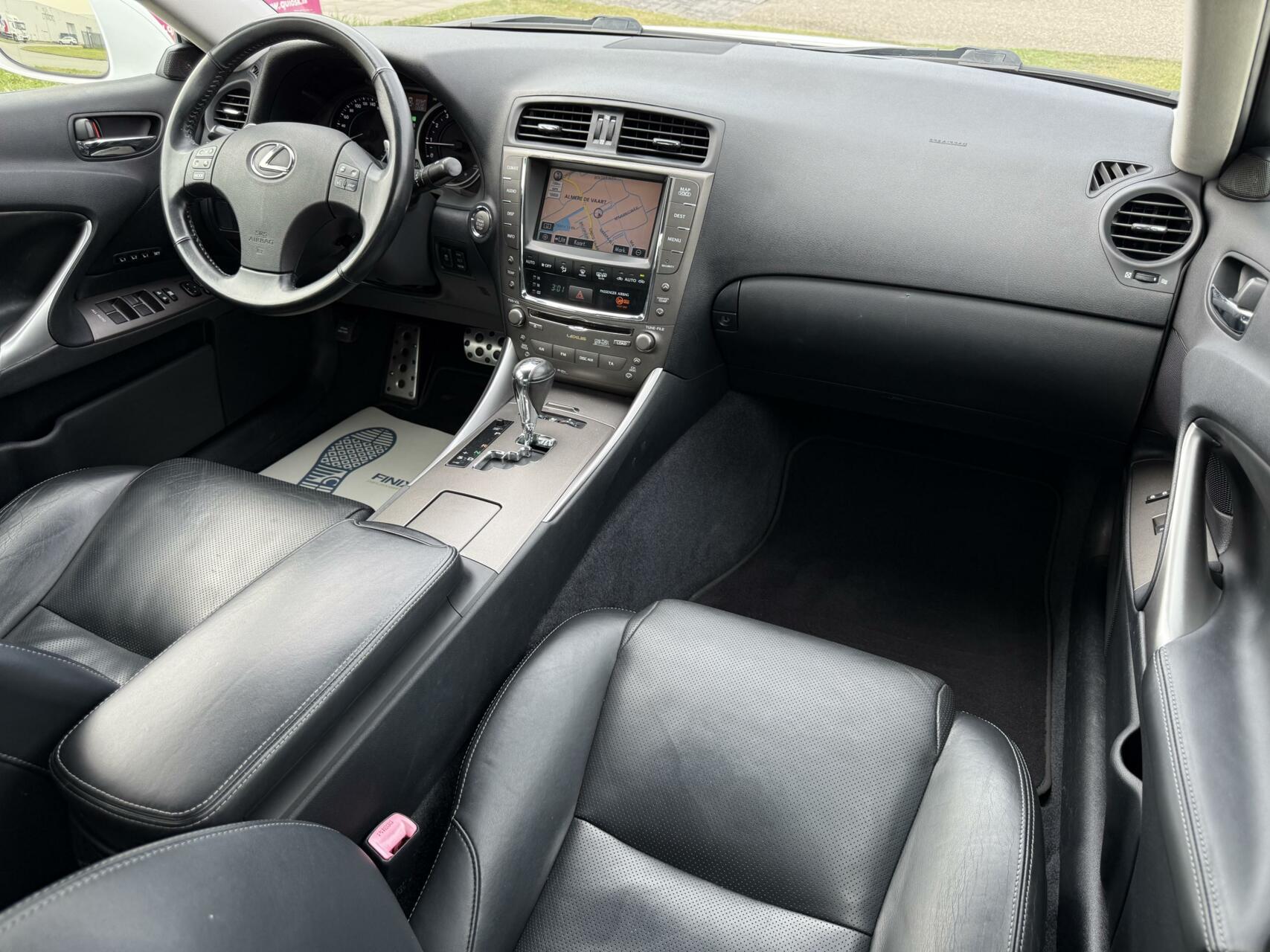 Foto van Lexus Is