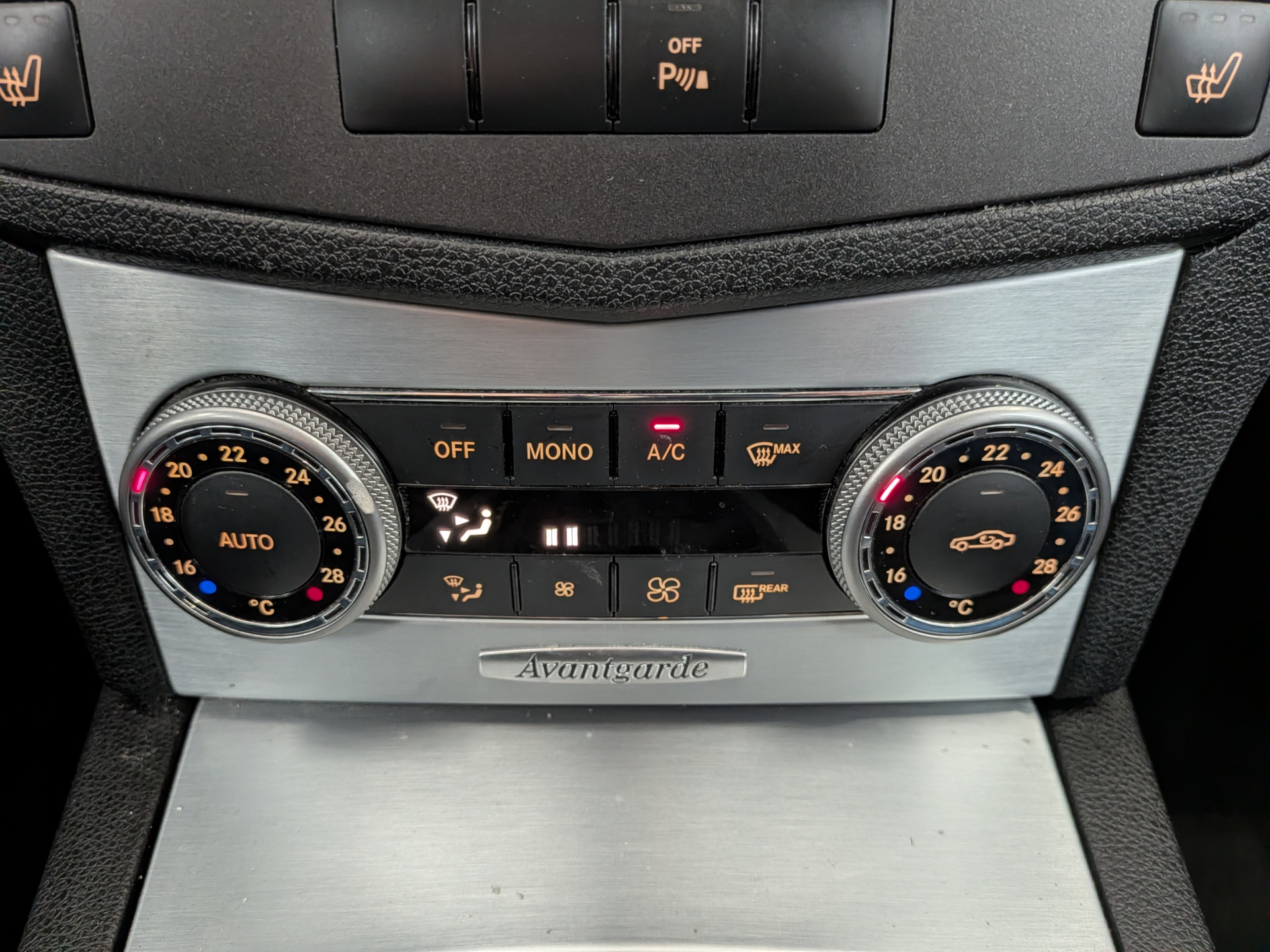 Foto van Mercedes-Benz C 180 Cgi