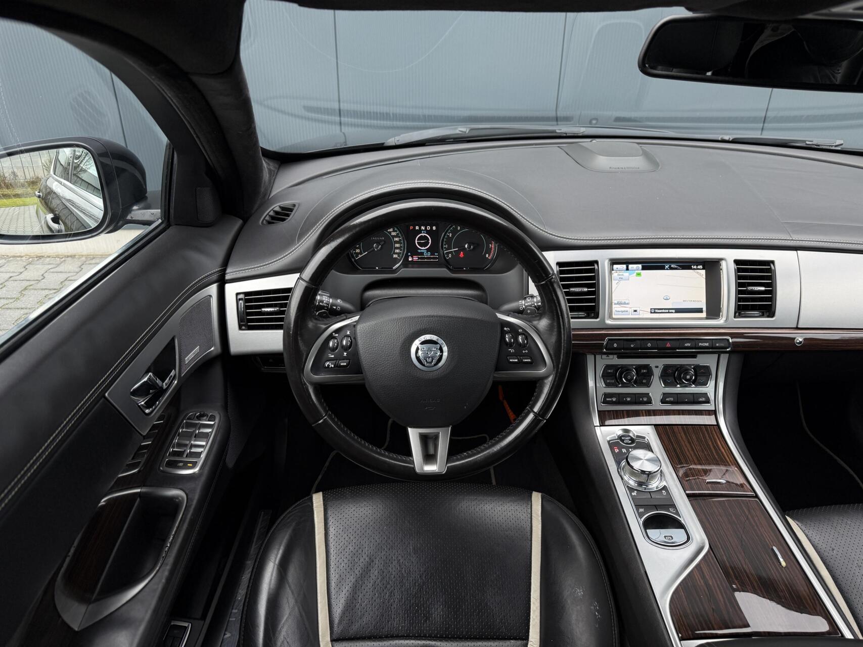 Foto van Jaguar XF
