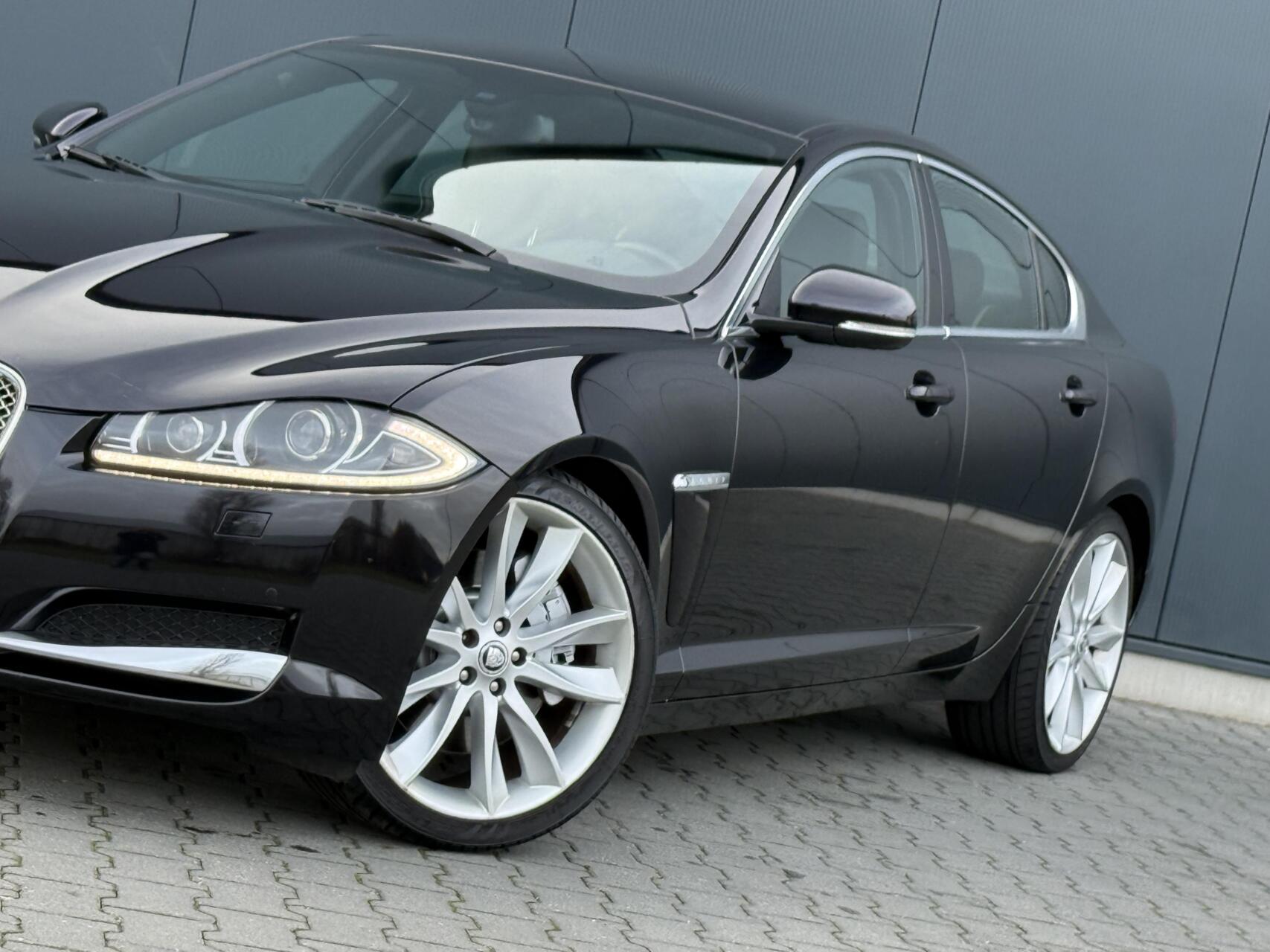 Foto van Jaguar XF