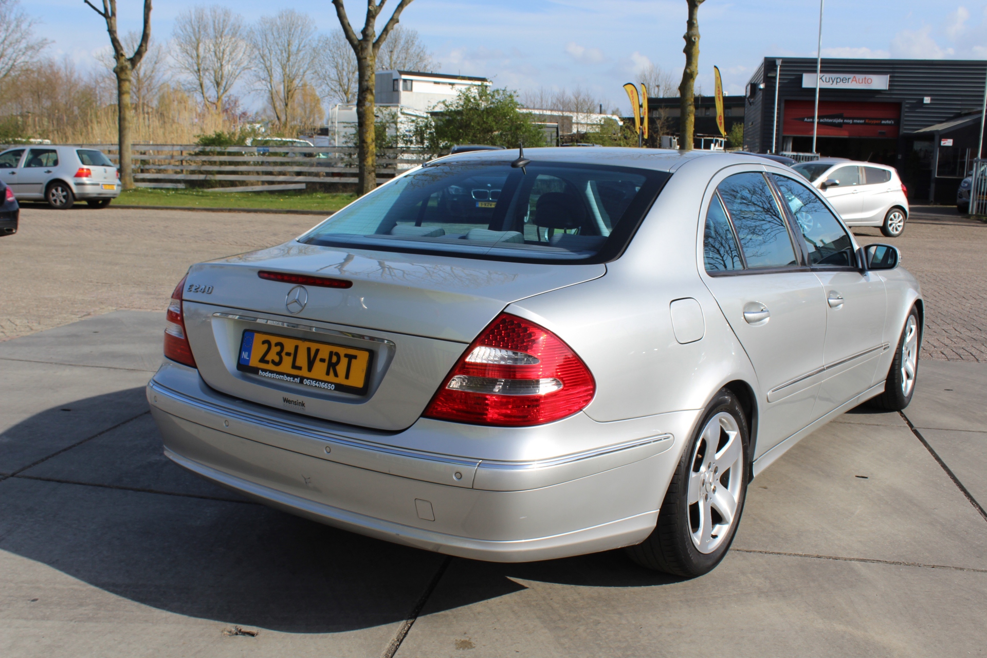 Foto van Mercedes-Benz E 240