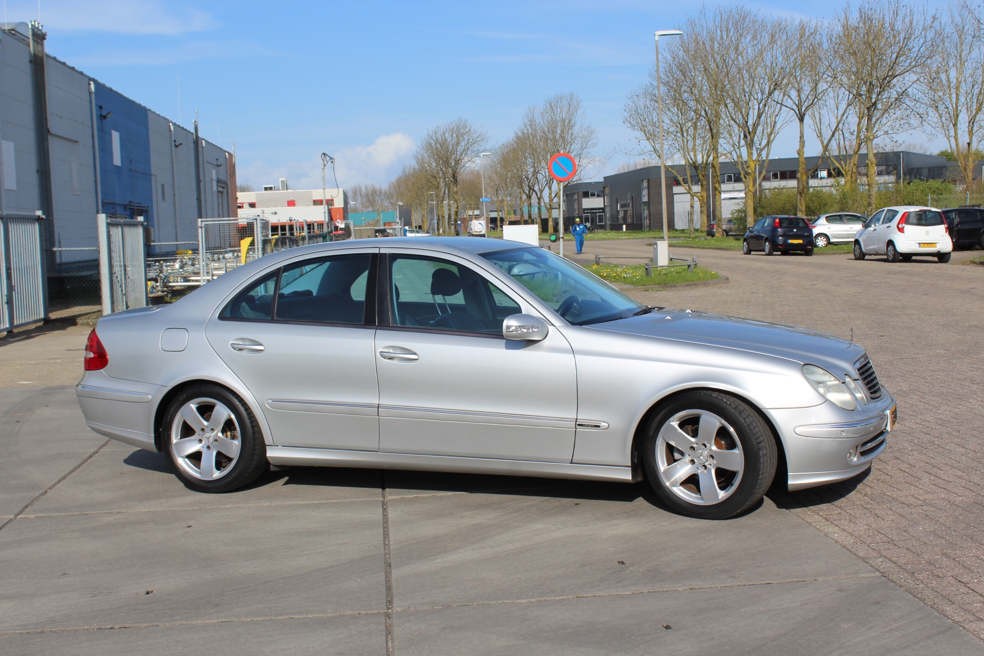Foto van Mercedes-Benz E 240