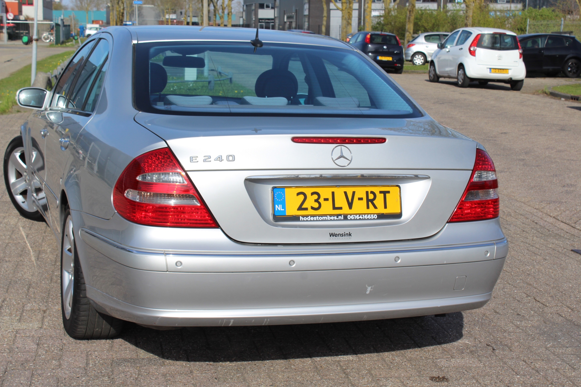 Foto van Mercedes-Benz E 240