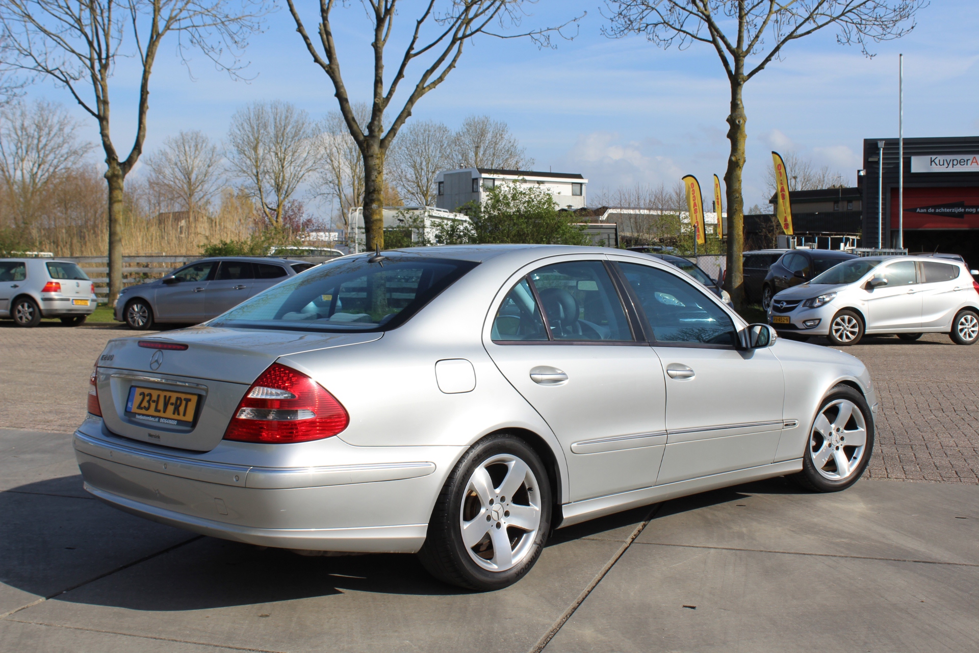 Foto van Mercedes-Benz E 240